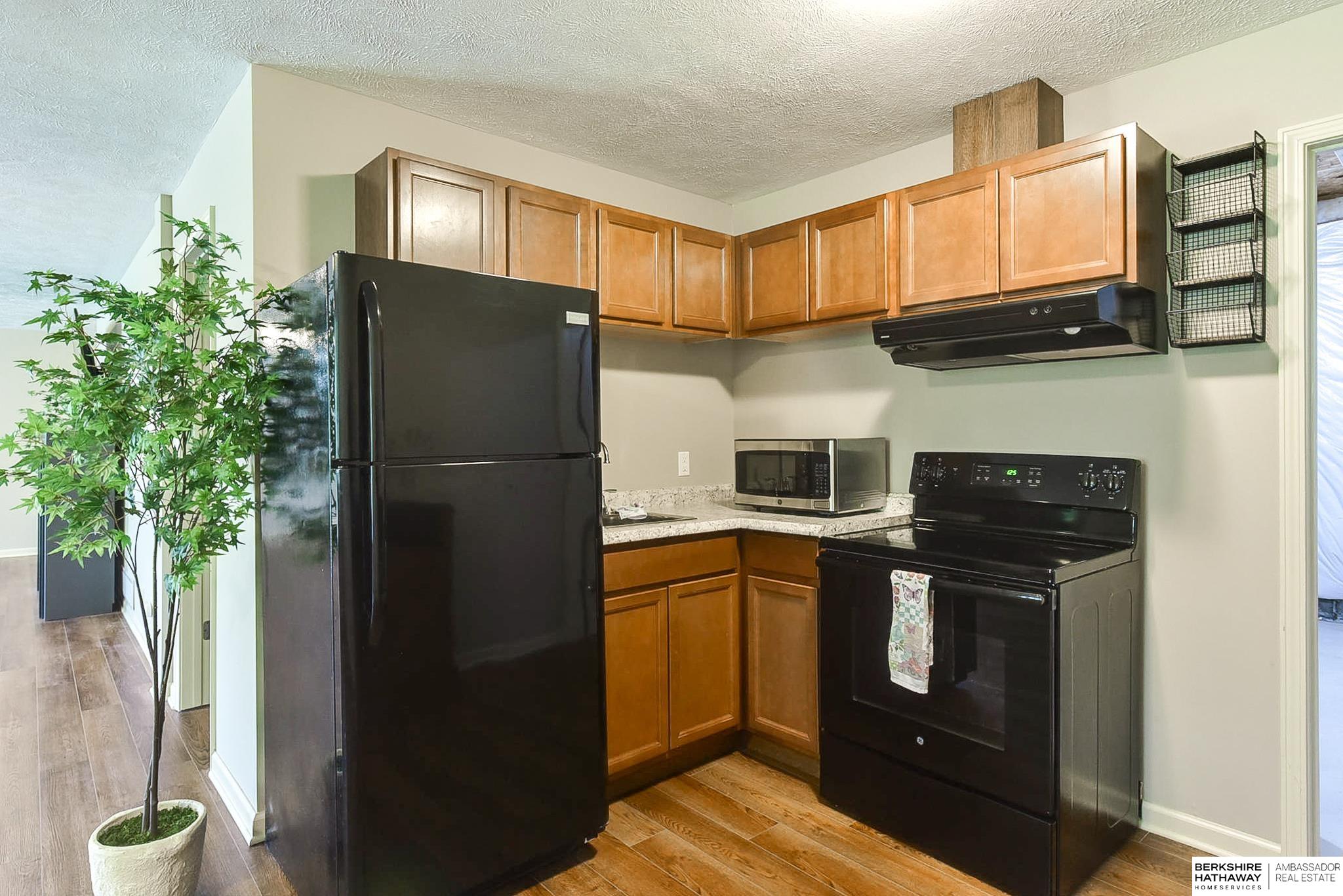 Omaha, Nebraska 68116, United States, 2 Bedrooms Bedrooms, ,2 BathroomsBathrooms,Residential,Pending,153269