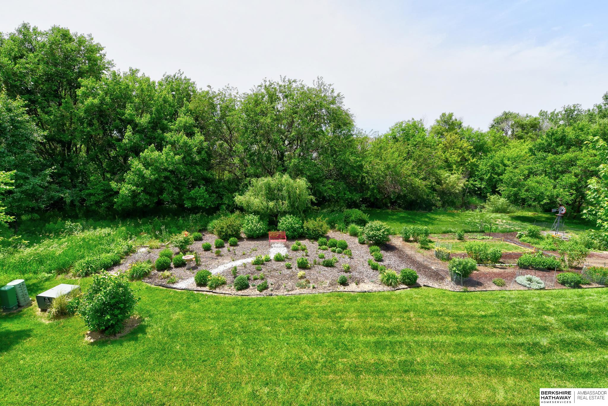 Omaha, Nebraska 68116, United States, 2 Bedrooms Bedrooms, ,2 BathroomsBathrooms,Residential,Pending,153269