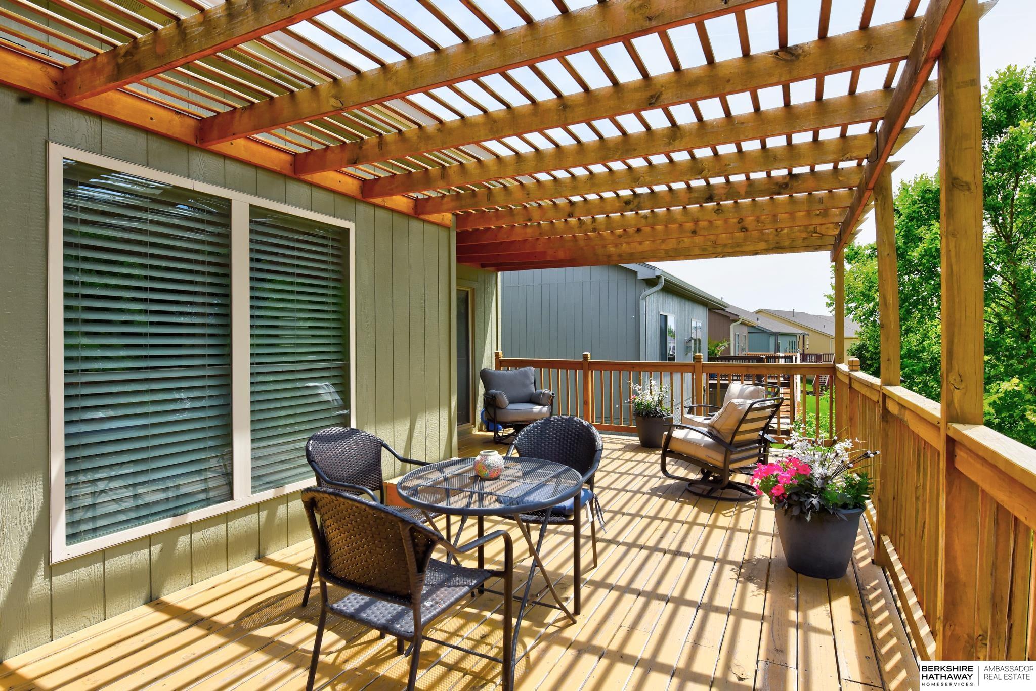 Omaha, Nebraska 68116, United States, 2 Bedrooms Bedrooms, ,2 BathroomsBathrooms,Residential,Pending,153269