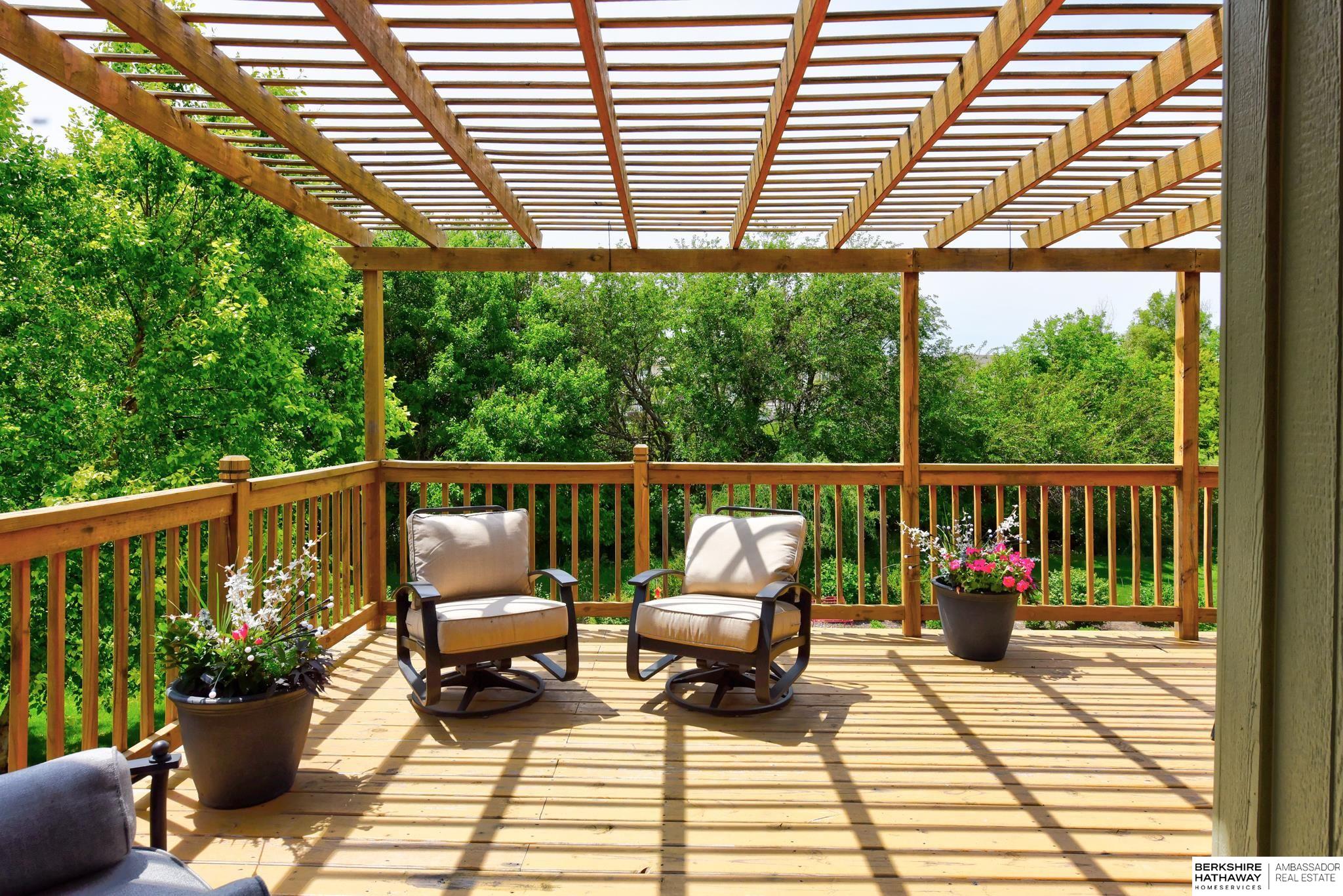 Omaha, Nebraska 68116, United States, 2 Bedrooms Bedrooms, ,2 BathroomsBathrooms,Residential,Pending,153269