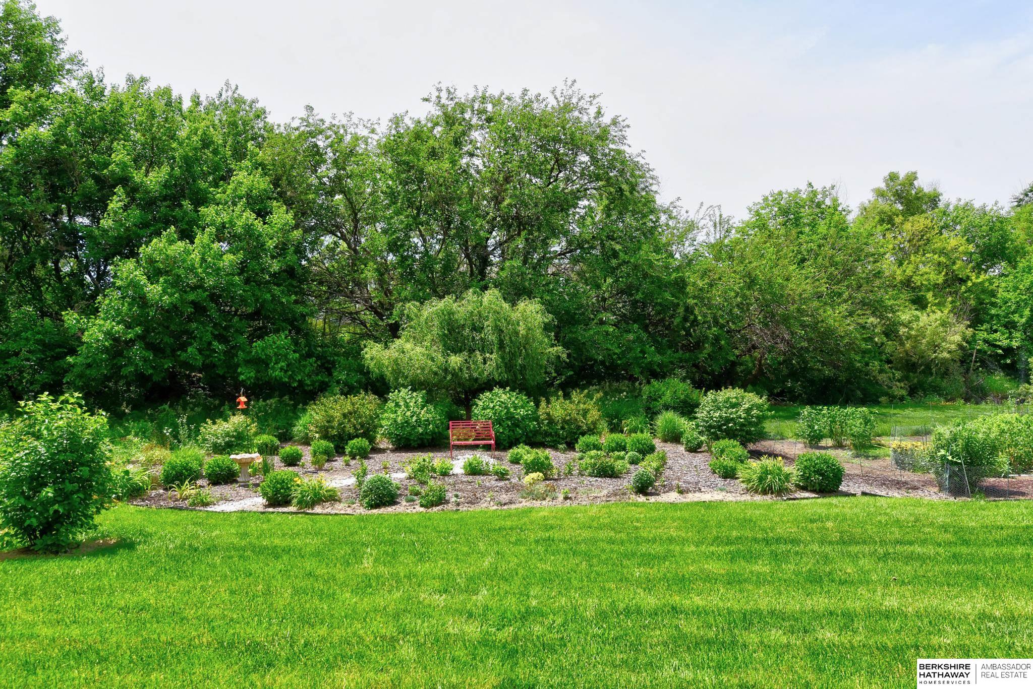 Omaha, Nebraska 68116, United States, 2 Bedrooms Bedrooms, ,2 BathroomsBathrooms,Residential,Pending,153269