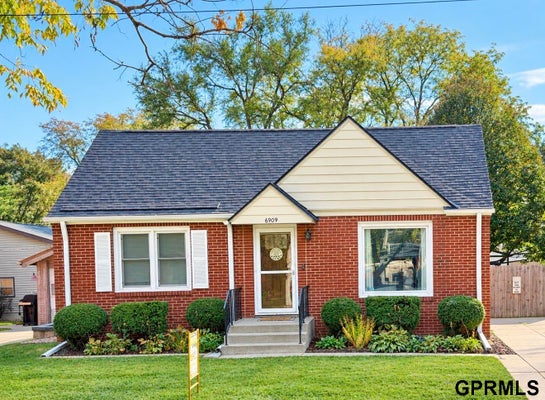 6909 MORRILL AVE, LINCOLN, NE 68507 - Image b8fe2279b1dc6b515c3d486cc558258a/1596828036