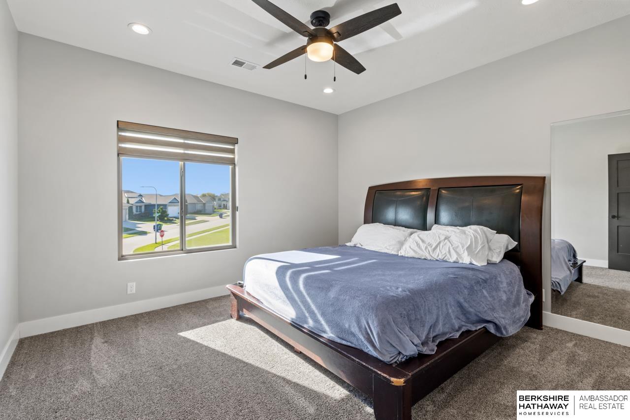 Elkhorn, Nebraska 68022, United States, 5 Bedrooms Bedrooms, ,3 BathroomsBathrooms,Residential,Active,233304