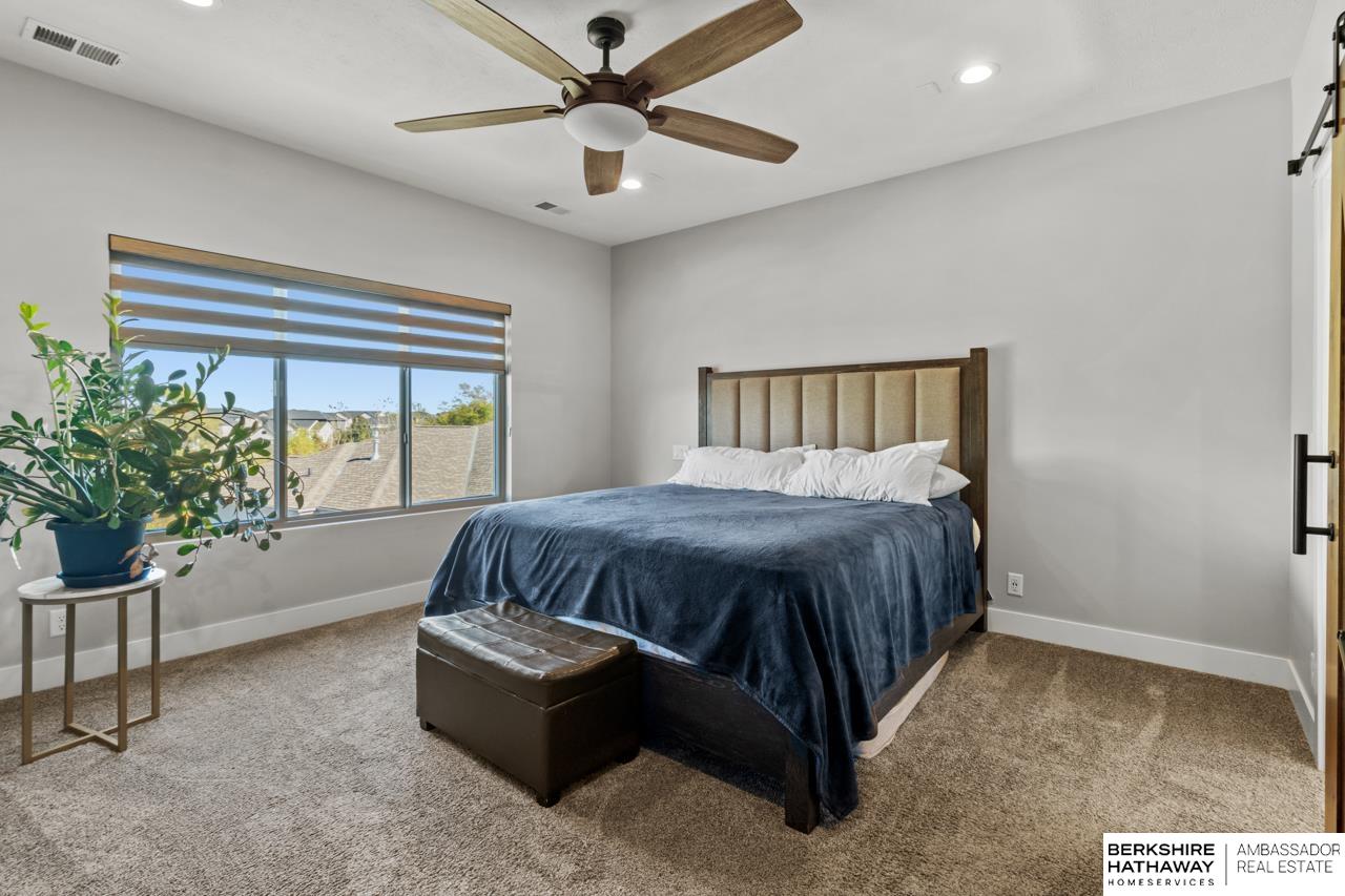 Elkhorn, Nebraska 68022, United States, 5 Bedrooms Bedrooms, ,3 BathroomsBathrooms,Residential,Active,233304