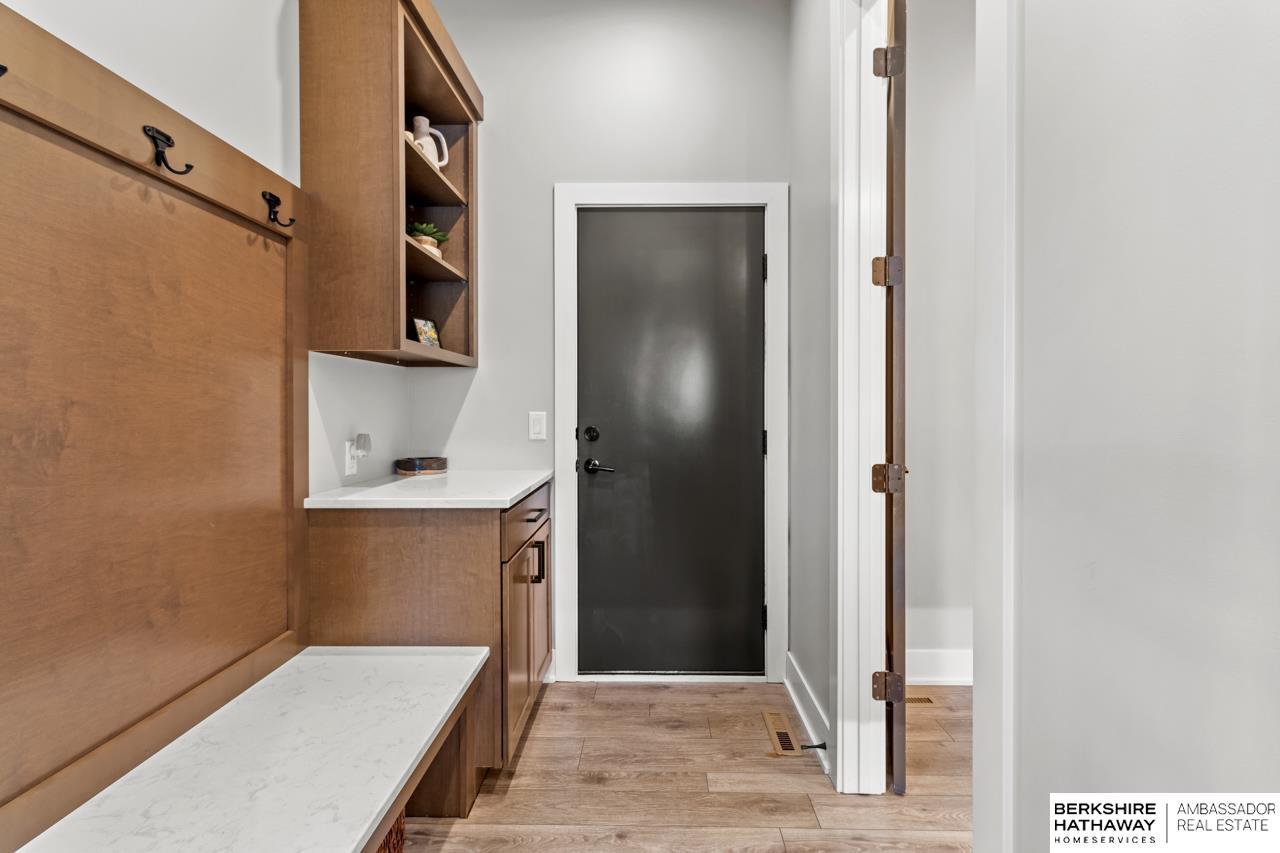 Elkhorn, Nebraska 68022, United States, 5 Bedrooms Bedrooms, ,3 BathroomsBathrooms,Residential,Active,233304