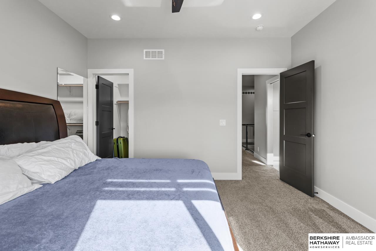 Elkhorn, Nebraska 68022, United States, 5 Bedrooms Bedrooms, ,3 BathroomsBathrooms,Residential,Active,233304