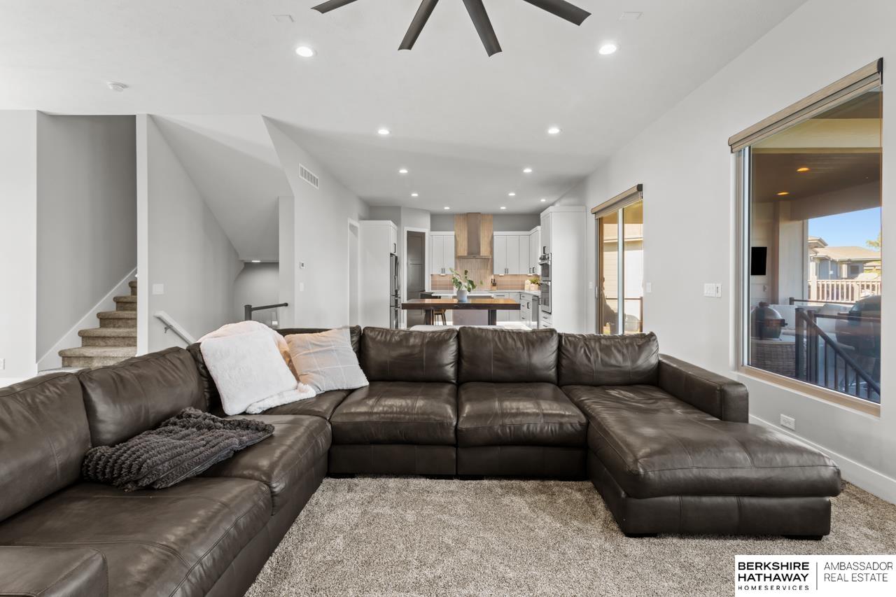 Elkhorn, Nebraska 68022, United States, 5 Bedrooms Bedrooms, ,3 BathroomsBathrooms,Residential,Active,233304