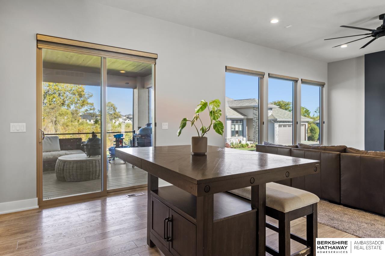 Elkhorn, Nebraska 68022, United States, 5 Bedrooms Bedrooms, ,3 BathroomsBathrooms,Residential,Active,233304