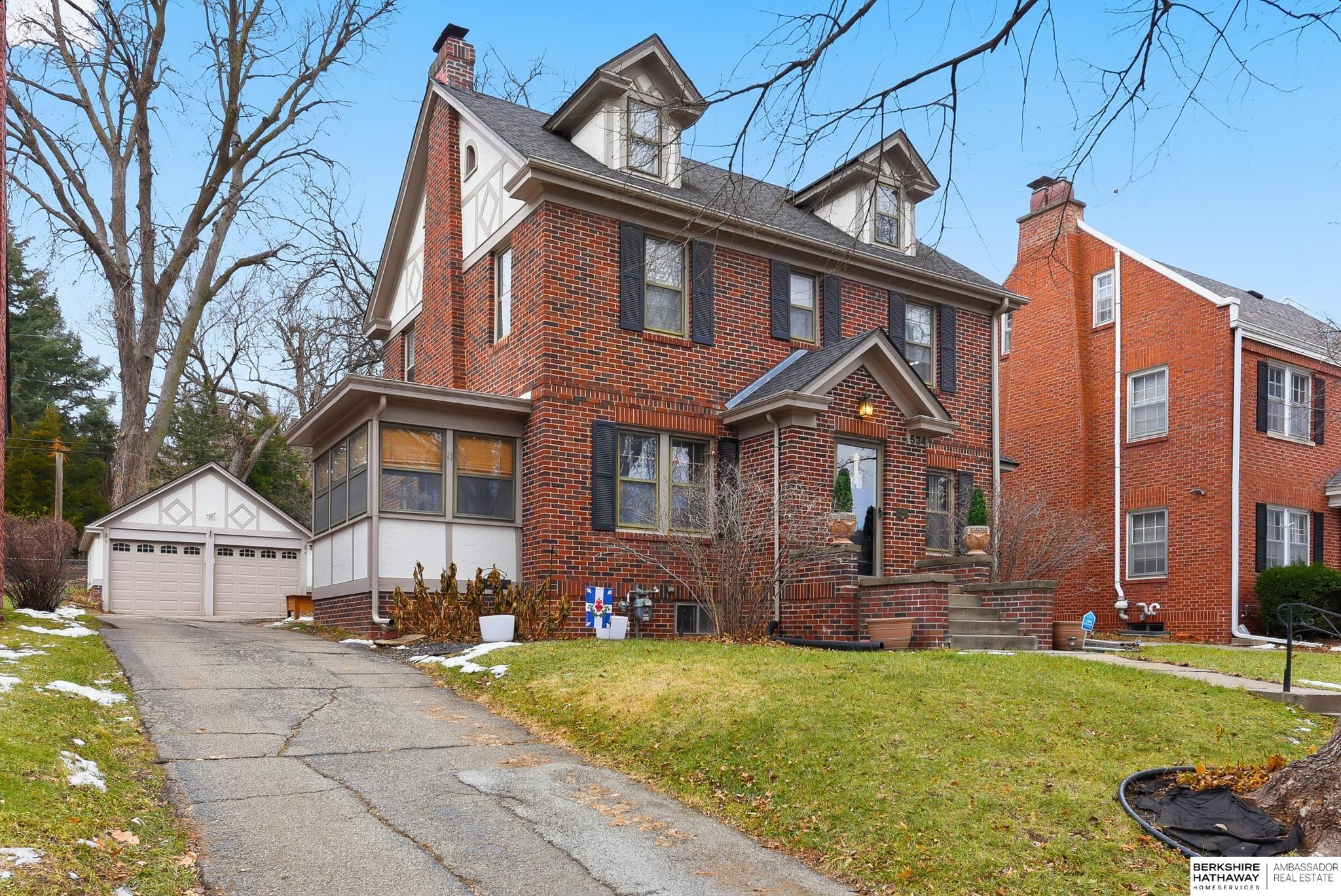 Omaha, Nebraska 68106, United States, 3 Bedrooms Bedrooms, ,2 BathroomsBathrooms,Residential,Active,253811