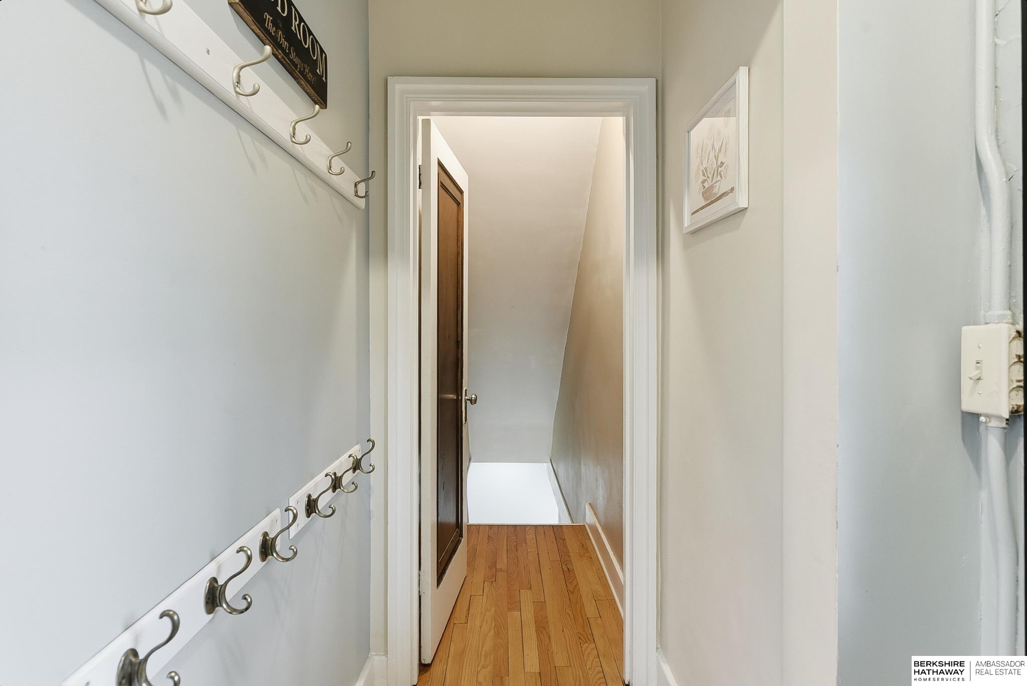 Omaha, Nebraska 68106, United States, 3 Bedrooms Bedrooms, ,2 BathroomsBathrooms,Residential,Active,253811