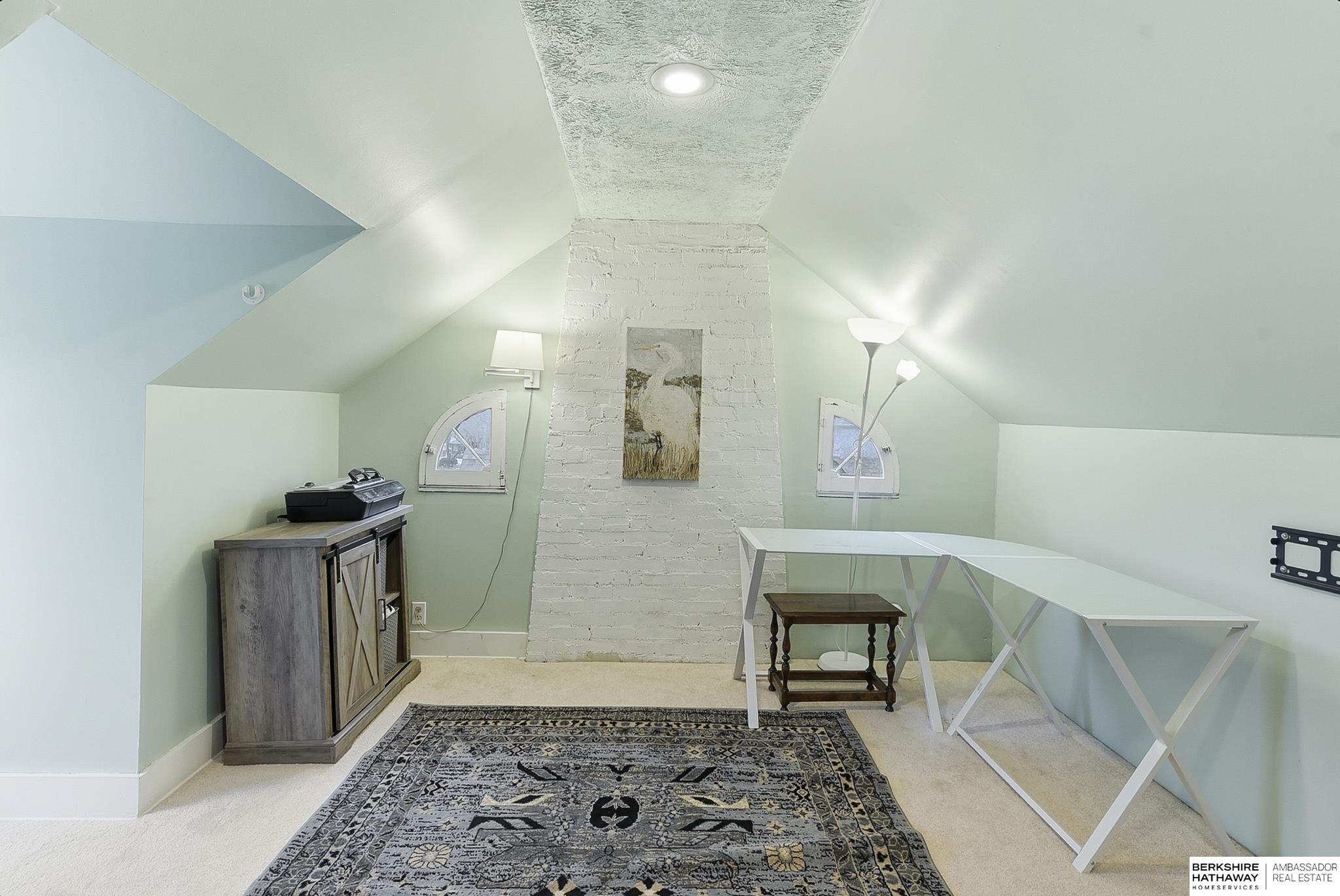 Omaha, Nebraska 68106, United States, 3 Bedrooms Bedrooms, ,2 BathroomsBathrooms,Residential,Active,253811