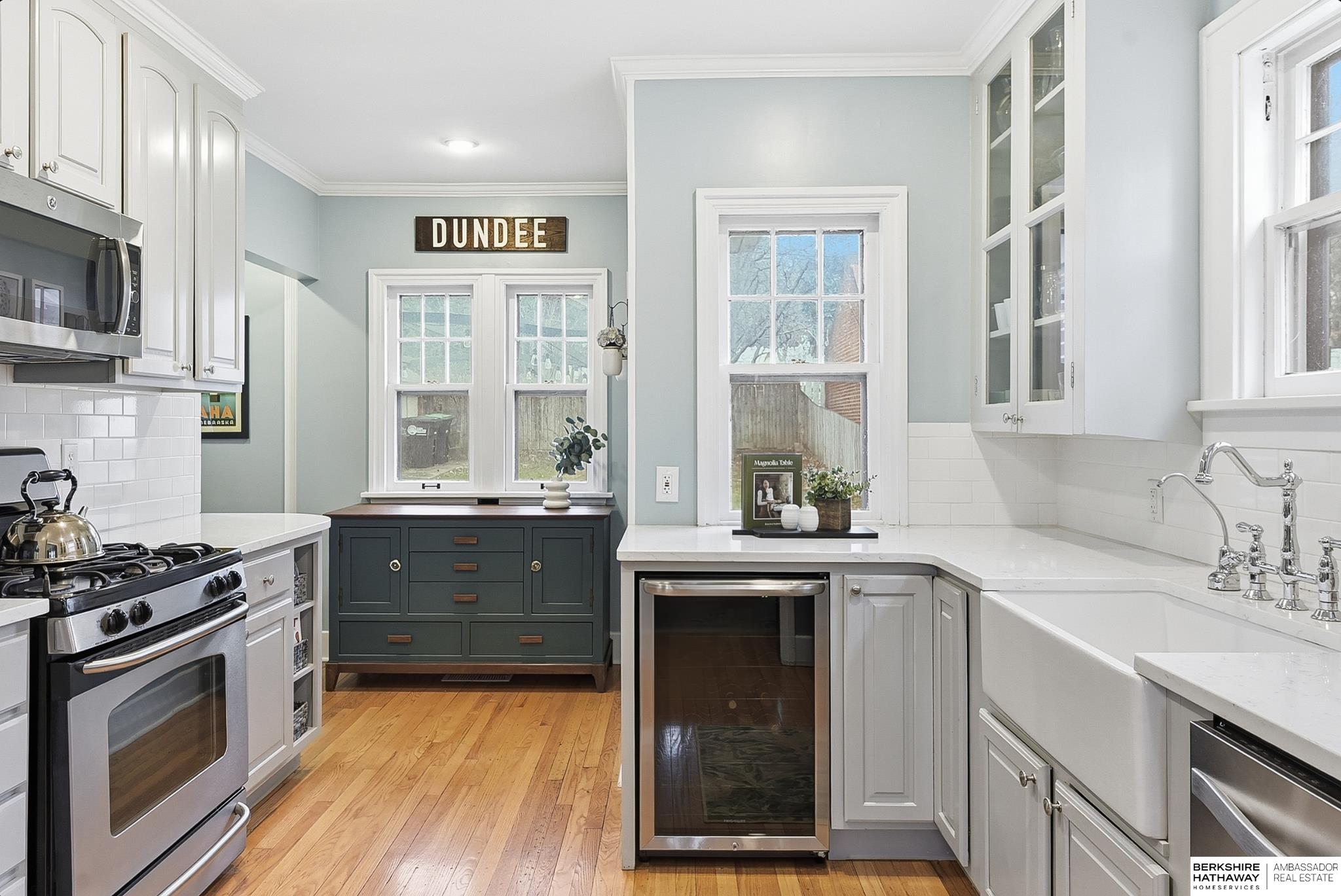 Omaha, Nebraska 68106, United States, 3 Bedrooms Bedrooms, ,2 BathroomsBathrooms,Residential,Active,253811