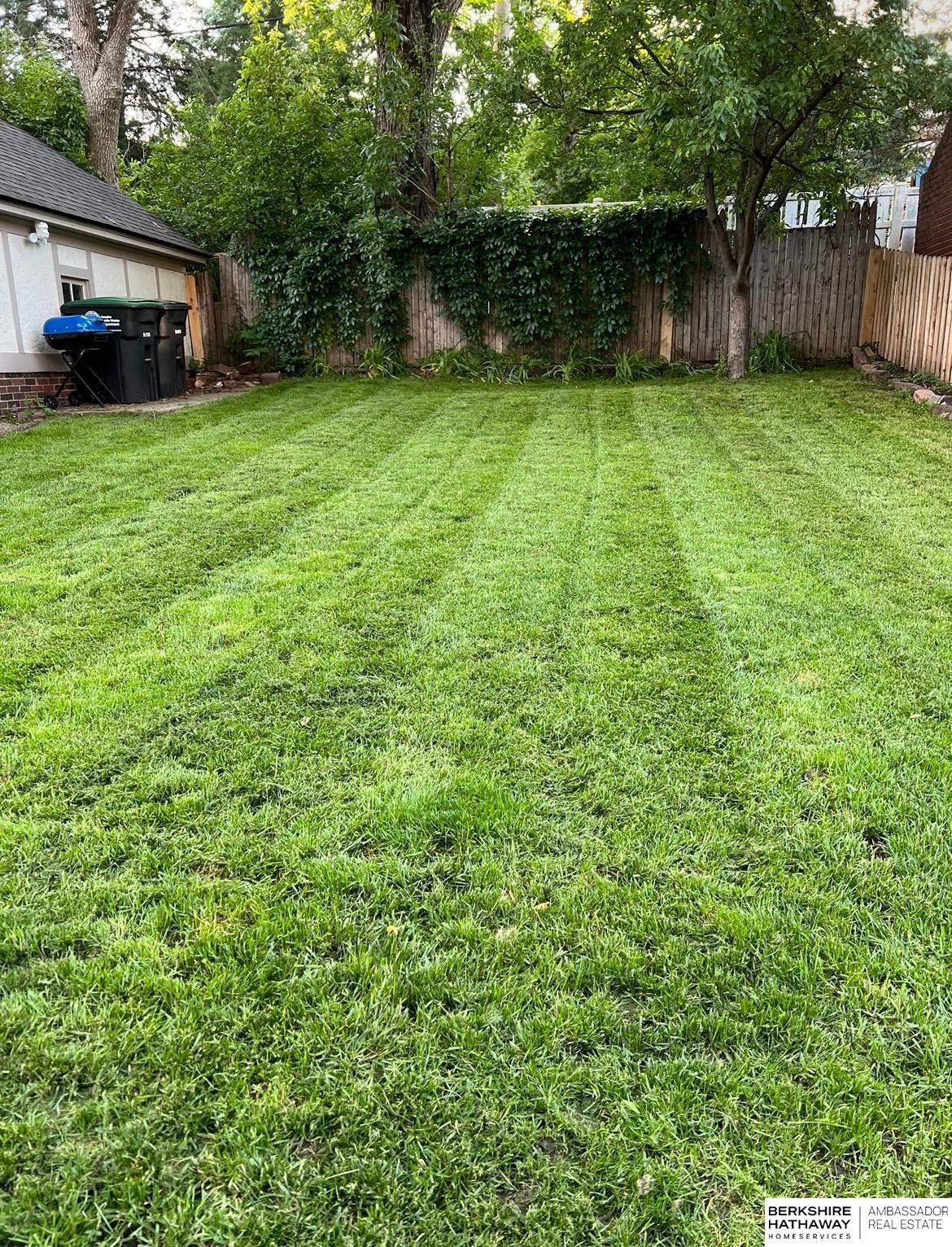 Omaha, Nebraska 68106, United States, 3 Bedrooms Bedrooms, ,2 BathroomsBathrooms,Residential,Active,253811