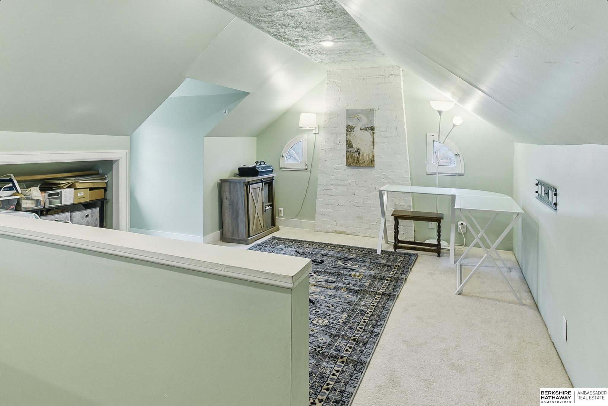 Omaha, Nebraska 68106, United States, 3 Bedrooms Bedrooms, ,2 BathroomsBathrooms,Residential,Active,253811