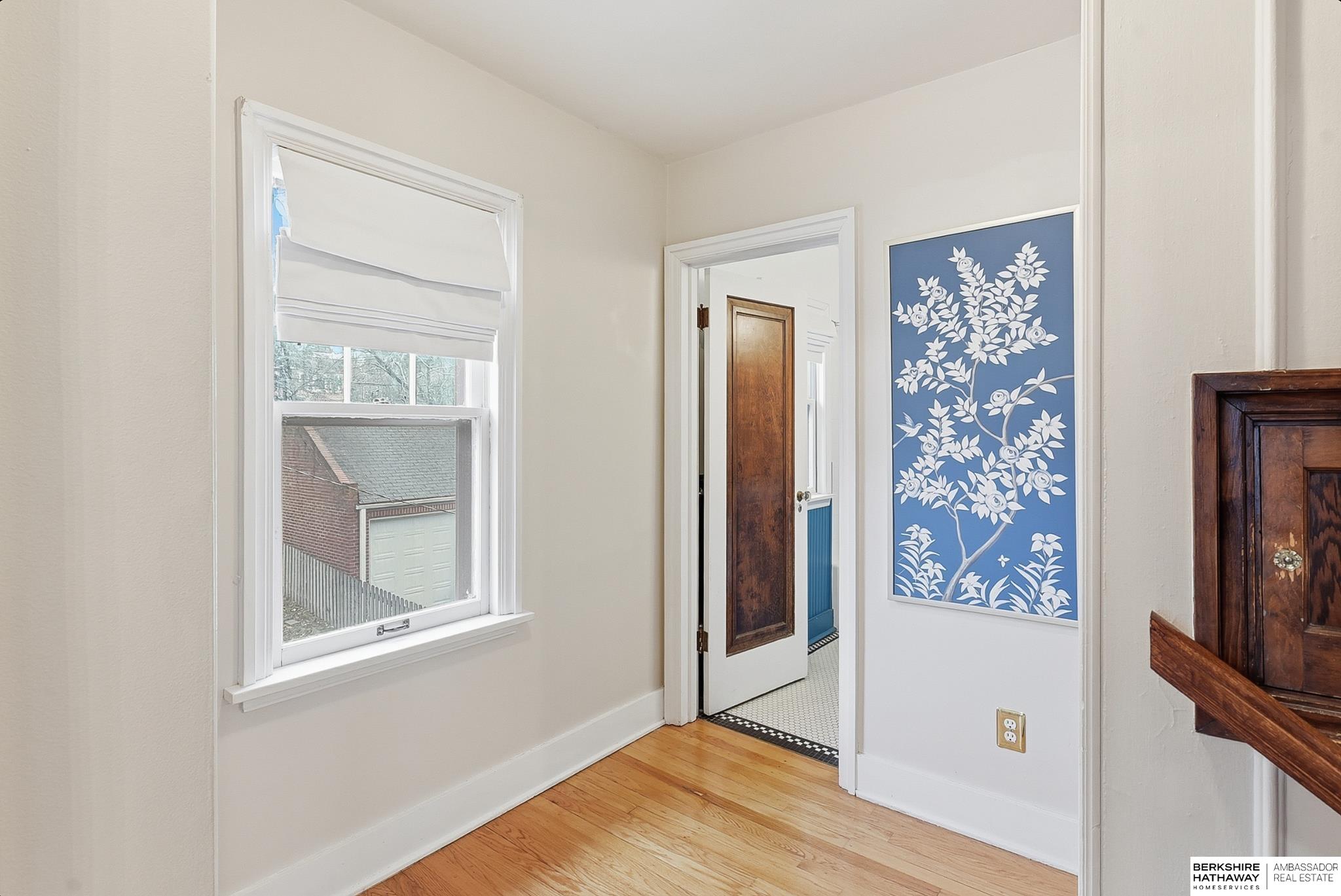 Omaha, Nebraska 68106, United States, 3 Bedrooms Bedrooms, ,2 BathroomsBathrooms,Residential,Active,253811