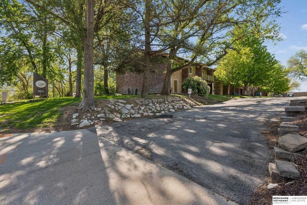 8941 MIAMI ST APT 9, OMAHA, NE 68134 - Image b9984a60e1d998394c3a8e83aa3baa4f/439714701