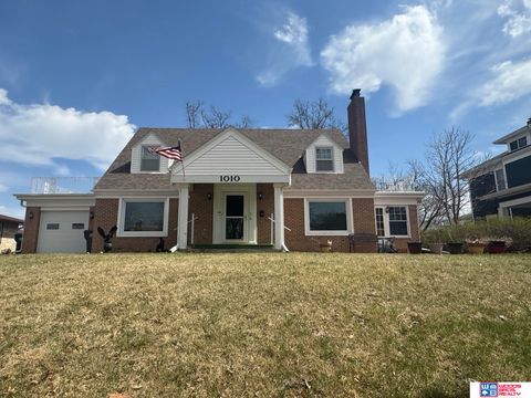 Photo of 1010 N 11th Street, Beatrice, NE 68310 (MLS # 22608329)