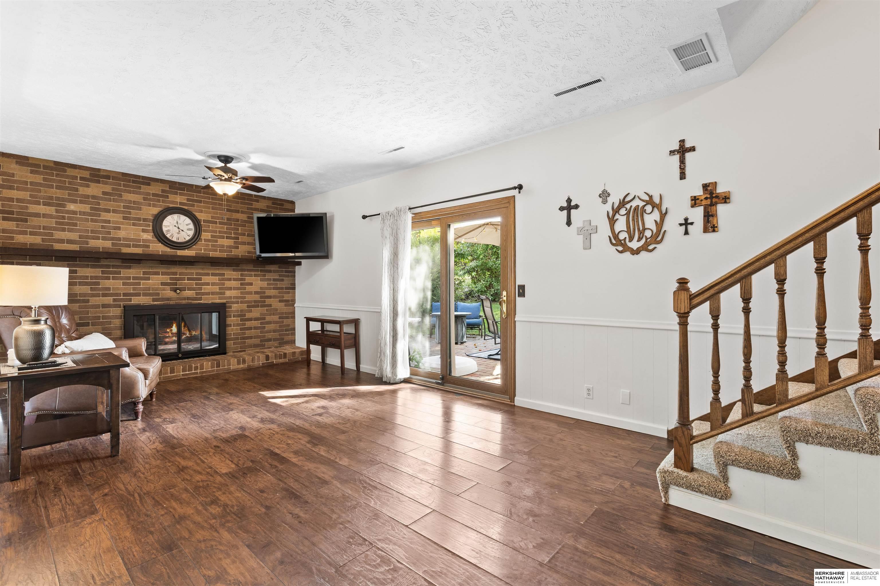 Papillion, Nebraska 68046, United States, 3 Bedrooms Bedrooms, ,2 BathroomsBathrooms,Residential,Active,221517