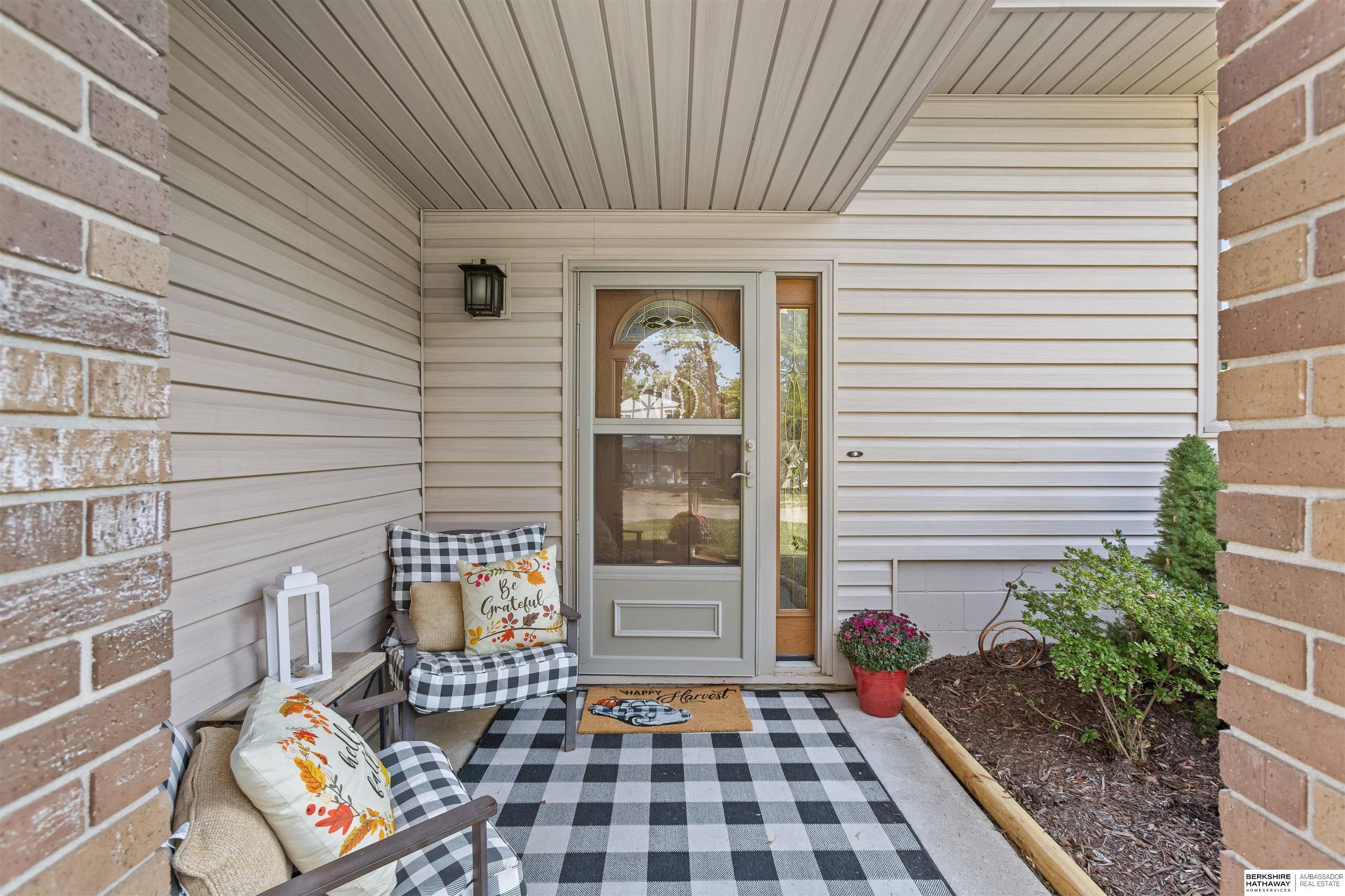 Papillion, Nebraska 68046, United States, 3 Bedrooms Bedrooms, ,2 BathroomsBathrooms,Residential,Active,221517