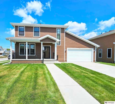 Photo of 2432 Patrick Avenue, Omaha, NE 68111 (MLS # 22615021)