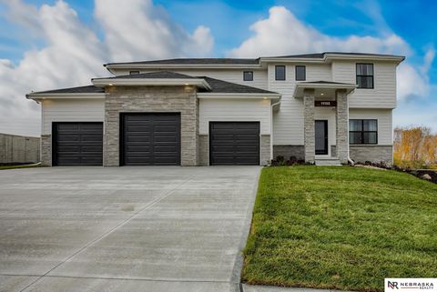 Photo of 11132 N 161st Avenue, Bennington, NE 68007 (MLS # 22518227)