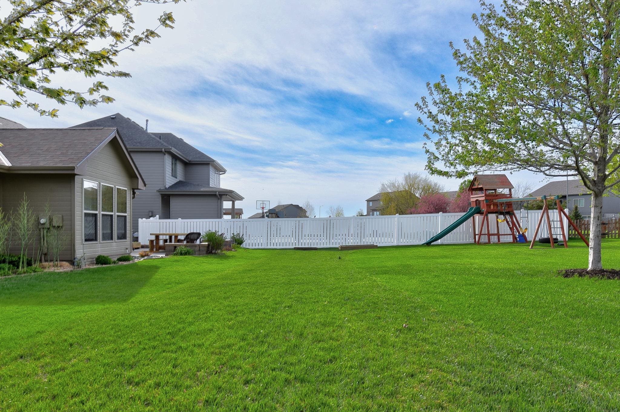 Bennington, Nebraska 68007, United States, 4 Bedrooms Bedrooms, ,3 BathroomsBathrooms,Residential,Active,129783