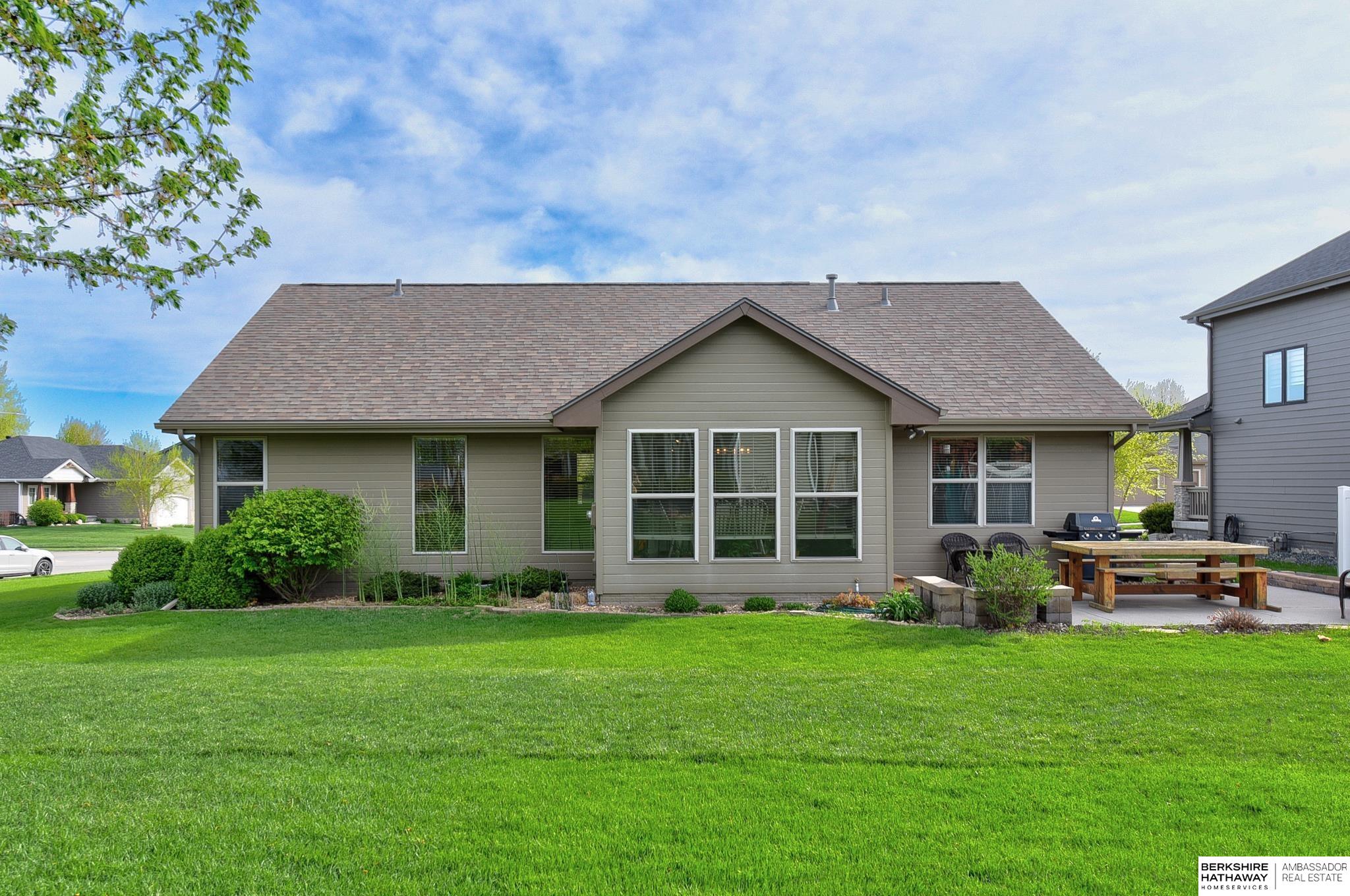 Bennington, Nebraska 68007, United States, 4 Bedrooms Bedrooms, ,3 BathroomsBathrooms,Residential,Active,129783