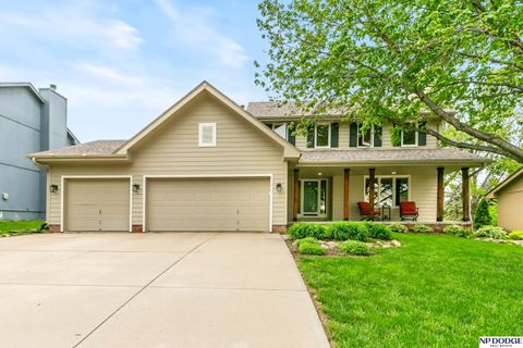 Photo of 13910 Ames Avenue, Omaha, NE 68164 (MLS # 22611731)