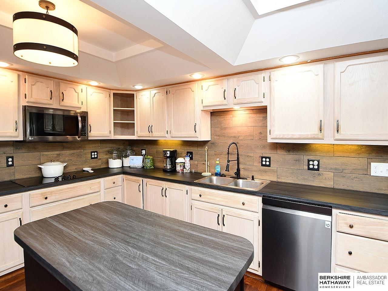 Omaha, Nebraska 68134, United States, 4 Bedrooms Bedrooms, ,3 BathroomsBathrooms,Residential,Active,211382