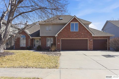 Photo of 421 S 161st Street, Omaha, NE 68118 (MLS # 22605628)