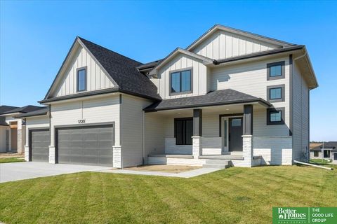 Photo of 5457 S 201st Street, Omaha, NE 68022 (MLS # 22534408)