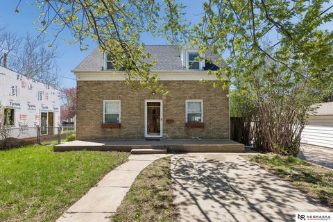 Photo of 2812 N 58th Street, Omaha, NE 68104 (MLS # 22610742)