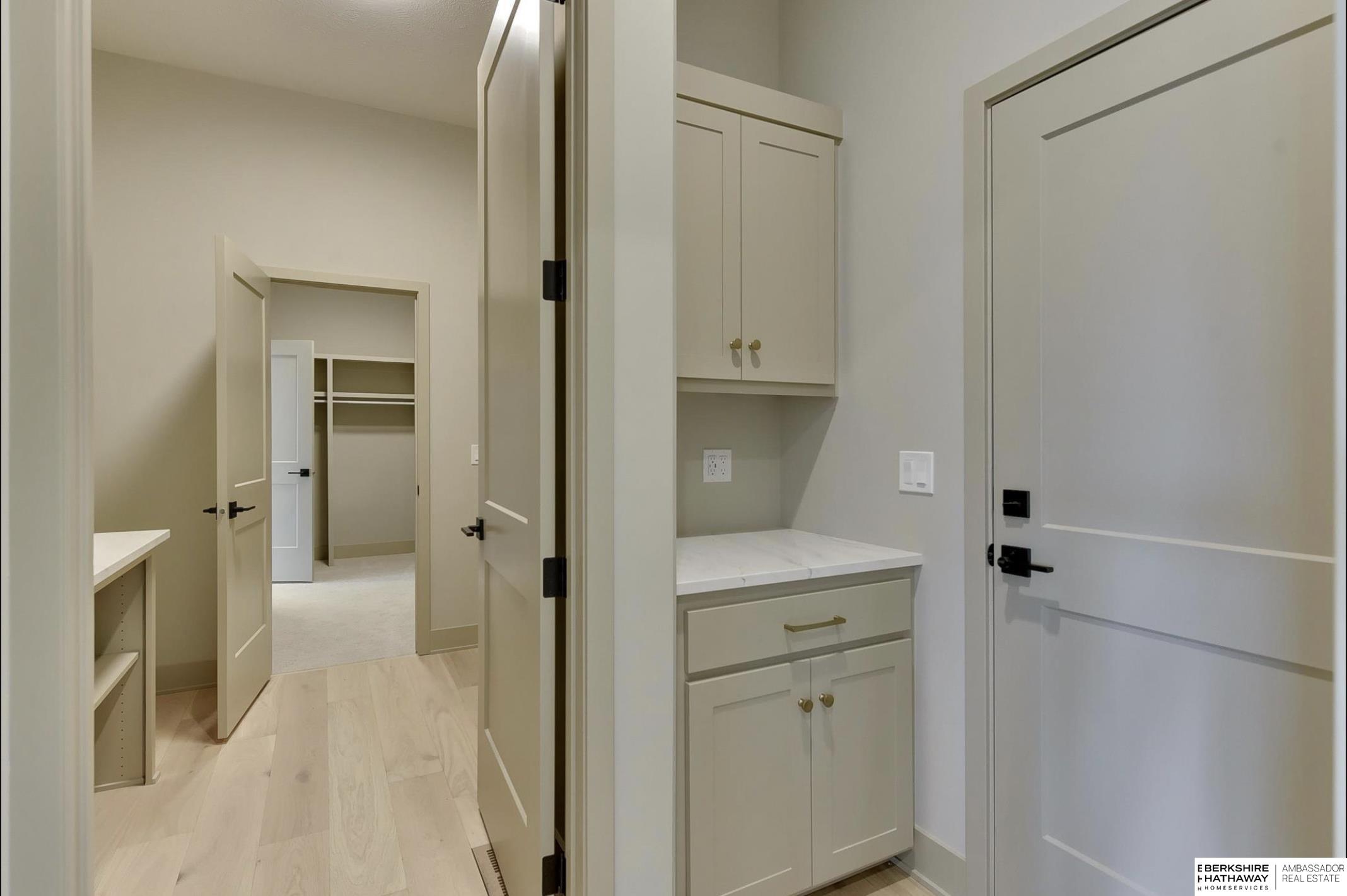 Omaha, Nebraska 68022, United States, 4 Bedrooms Bedrooms, ,3 BathroomsBathrooms,Residential,Active,191954