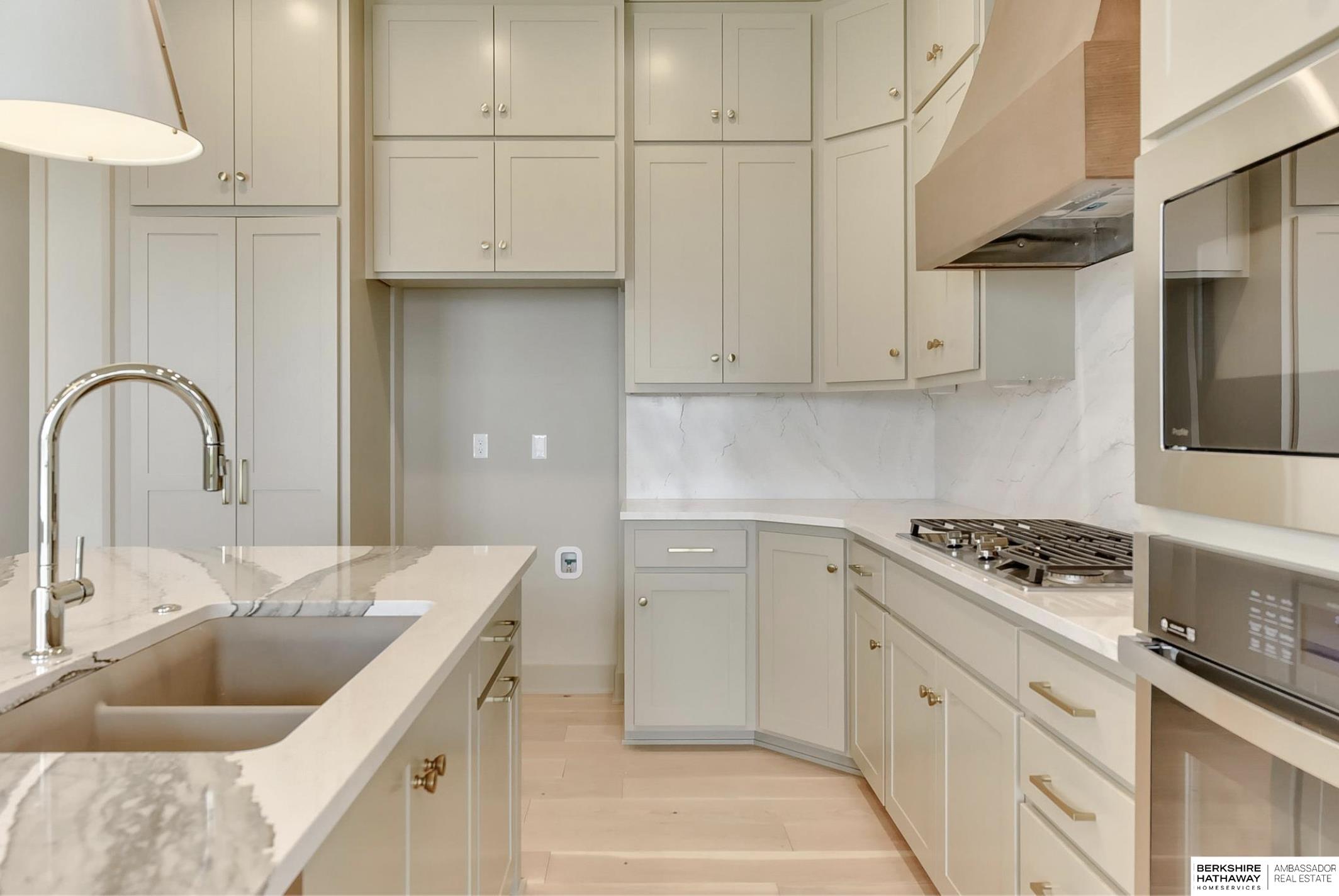 Omaha, Nebraska 68022, United States, 4 Bedrooms Bedrooms, ,3 BathroomsBathrooms,Residential,Active,191954