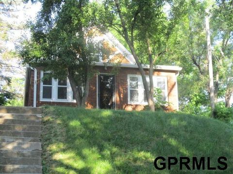 Photo of 4710 S 17 Street, Omaha, NE 68107 (MLS # 22530364)