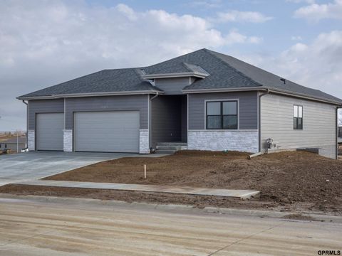 Photo of 12421 S 89 Avenue, Papillion, NE 68046 (MLS # 22605936)