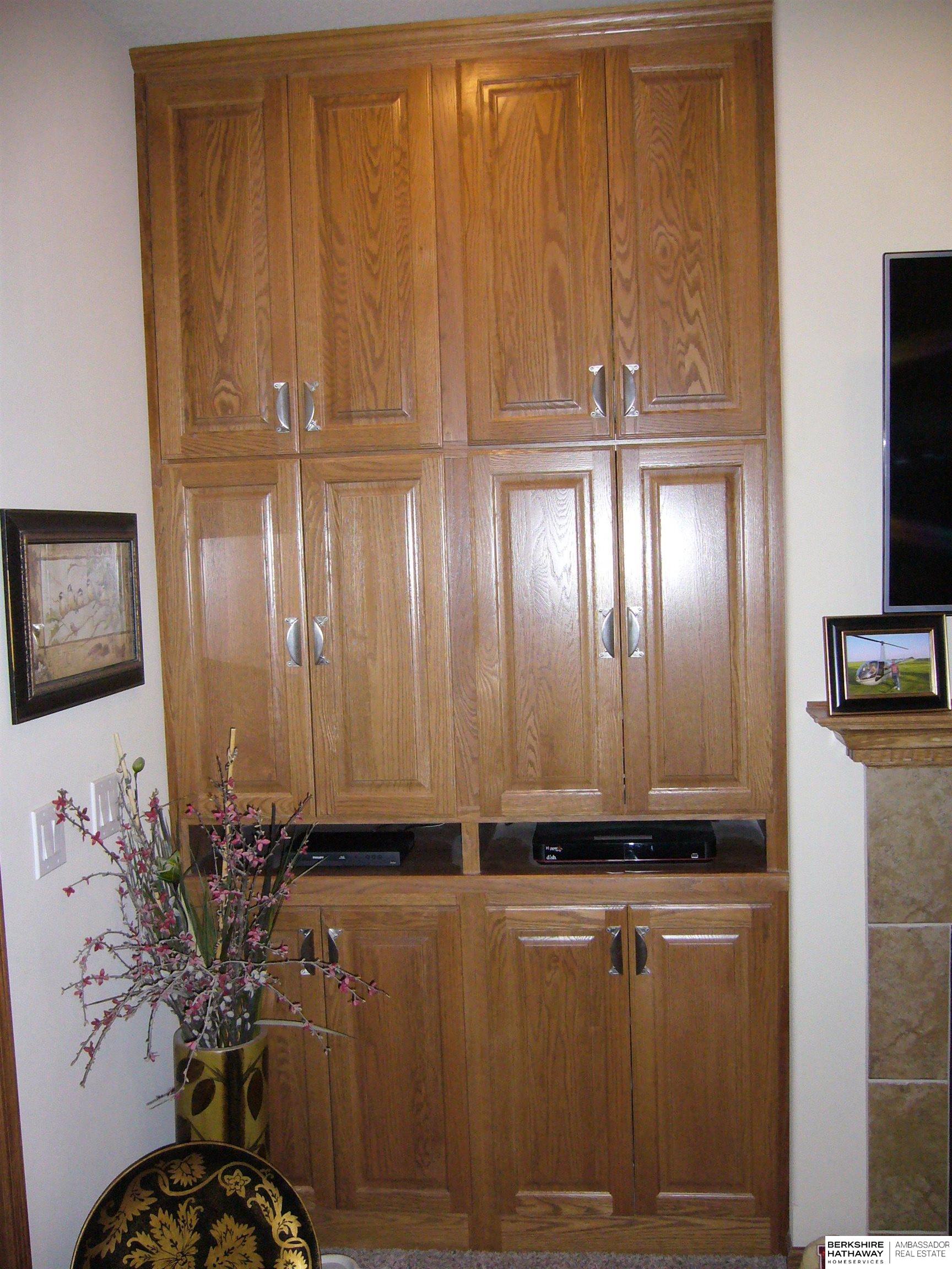 Emerson, Iowa 51533, United States, 3 Bedrooms Bedrooms, ,2 BathroomsBathrooms,Residential,Active,191189