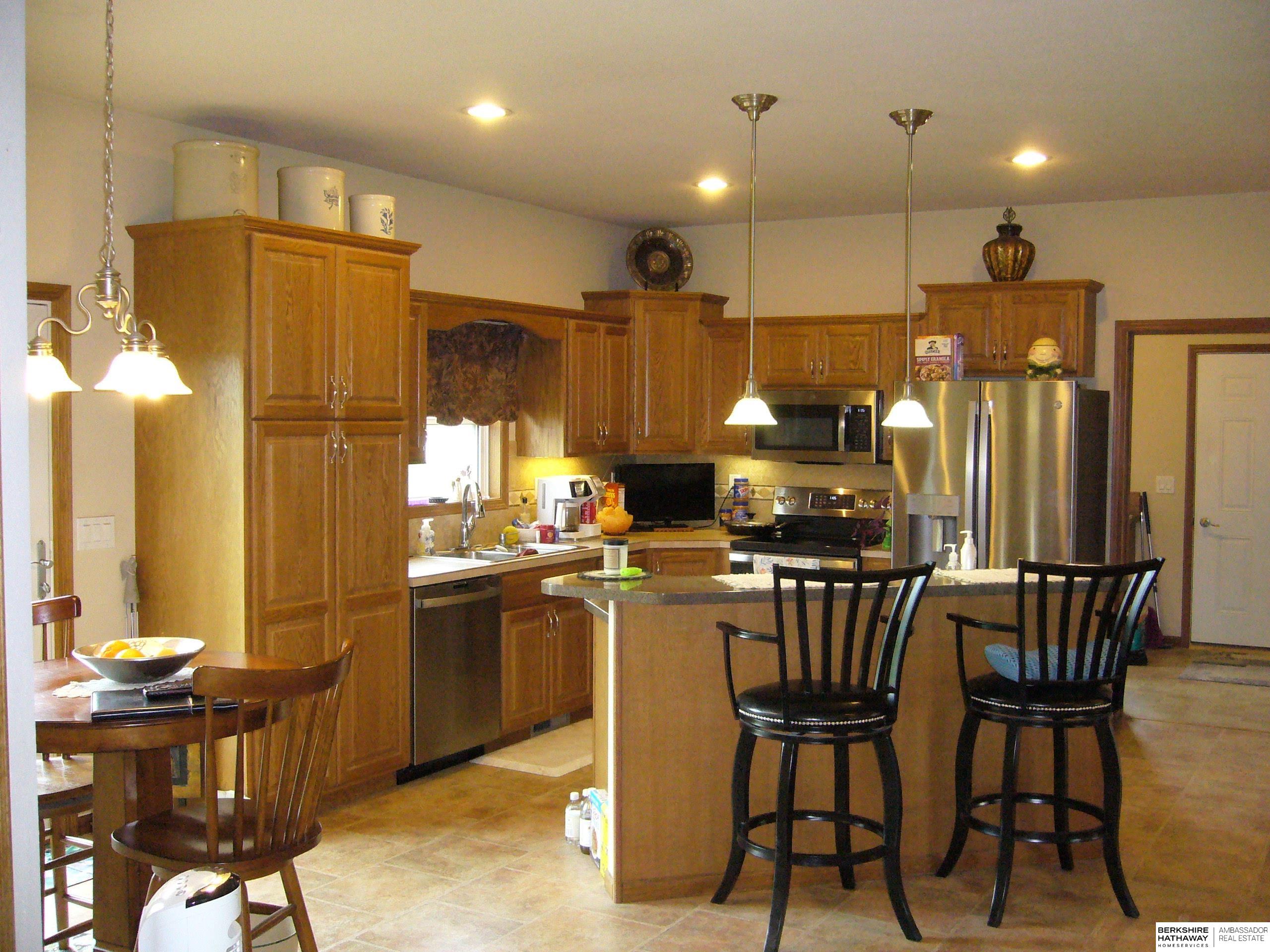 Emerson, Iowa 51533, United States, 3 Bedrooms Bedrooms, ,2 BathroomsBathrooms,Residential,Active,191189