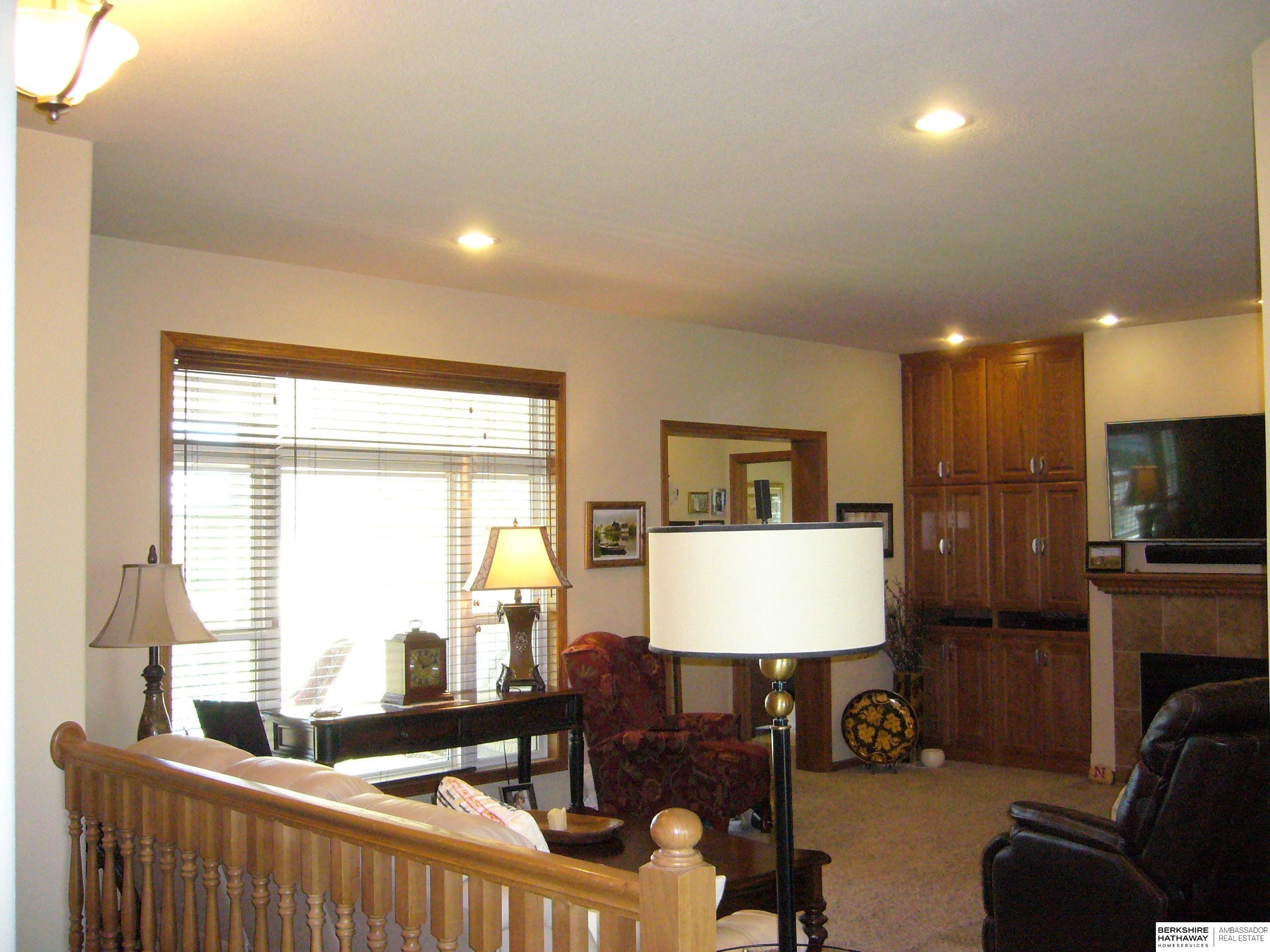 Emerson, Iowa 51533, United States, 3 Bedrooms Bedrooms, ,2 BathroomsBathrooms,Residential,Active,191189