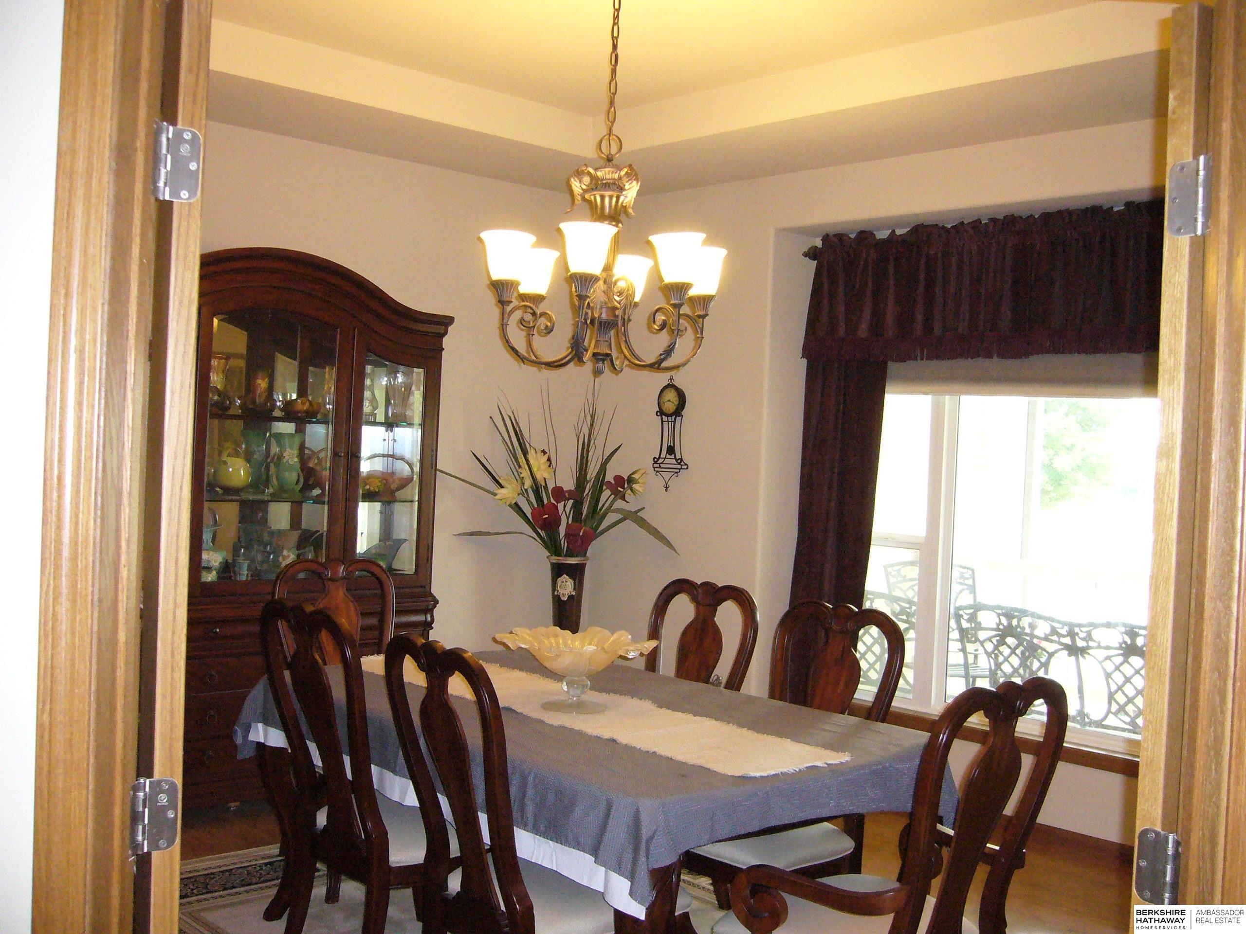 Emerson, Iowa 51533, United States, 3 Bedrooms Bedrooms, ,2 BathroomsBathrooms,Residential,Active,191189