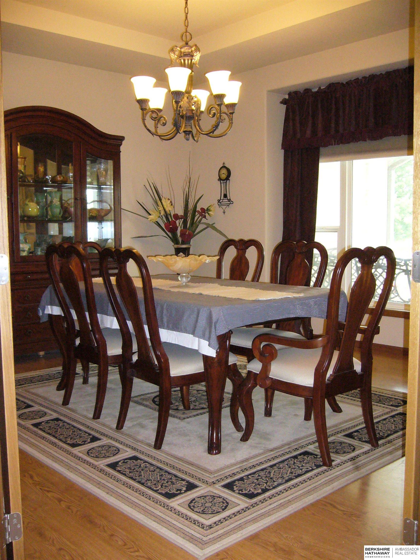 Emerson, Iowa 51533, United States, 3 Bedrooms Bedrooms, ,2 BathroomsBathrooms,Residential,Active,191189