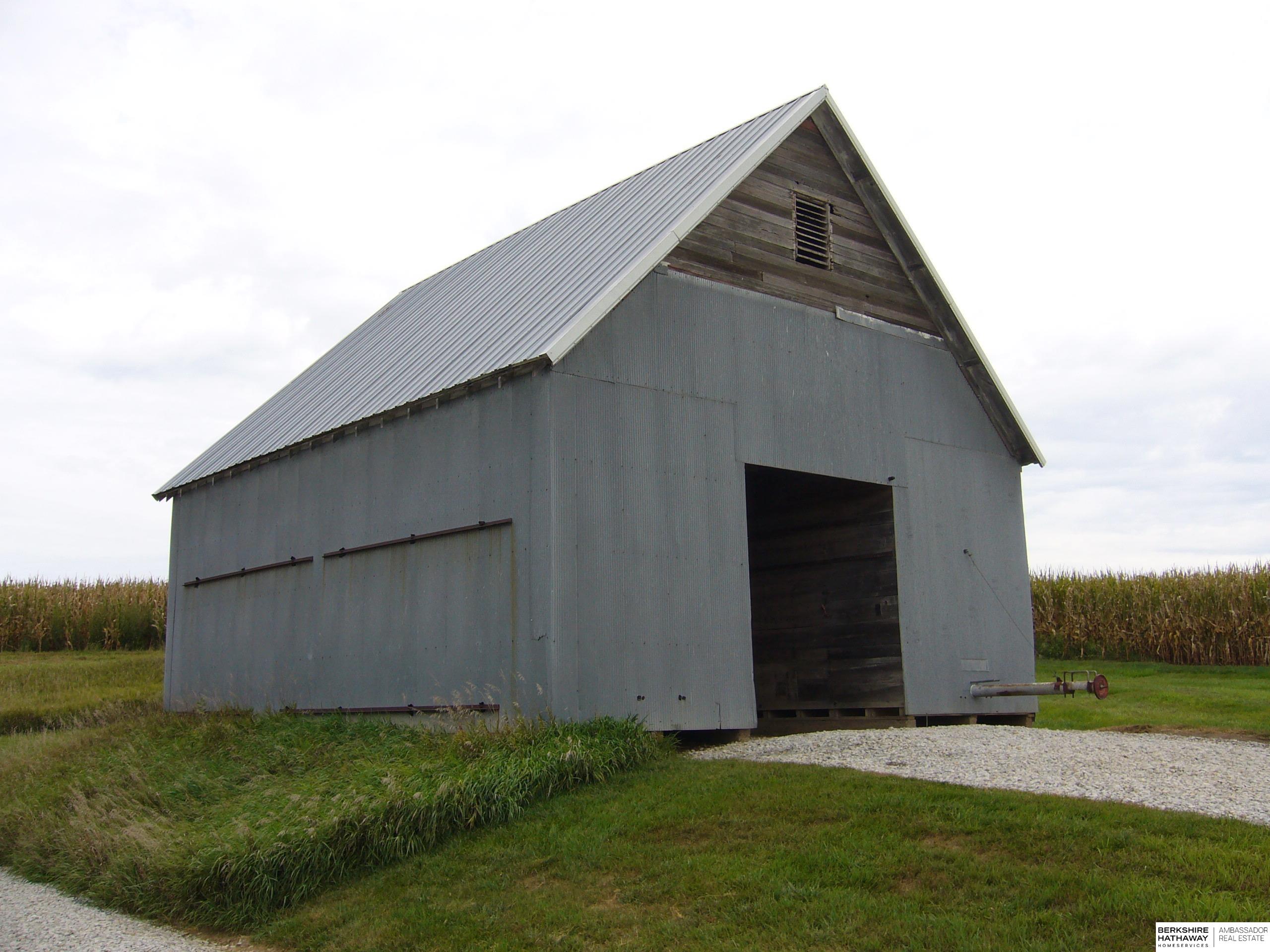 Emerson, Iowa 51533, United States, 3 Bedrooms Bedrooms, ,2 BathroomsBathrooms,Residential,Active,191189