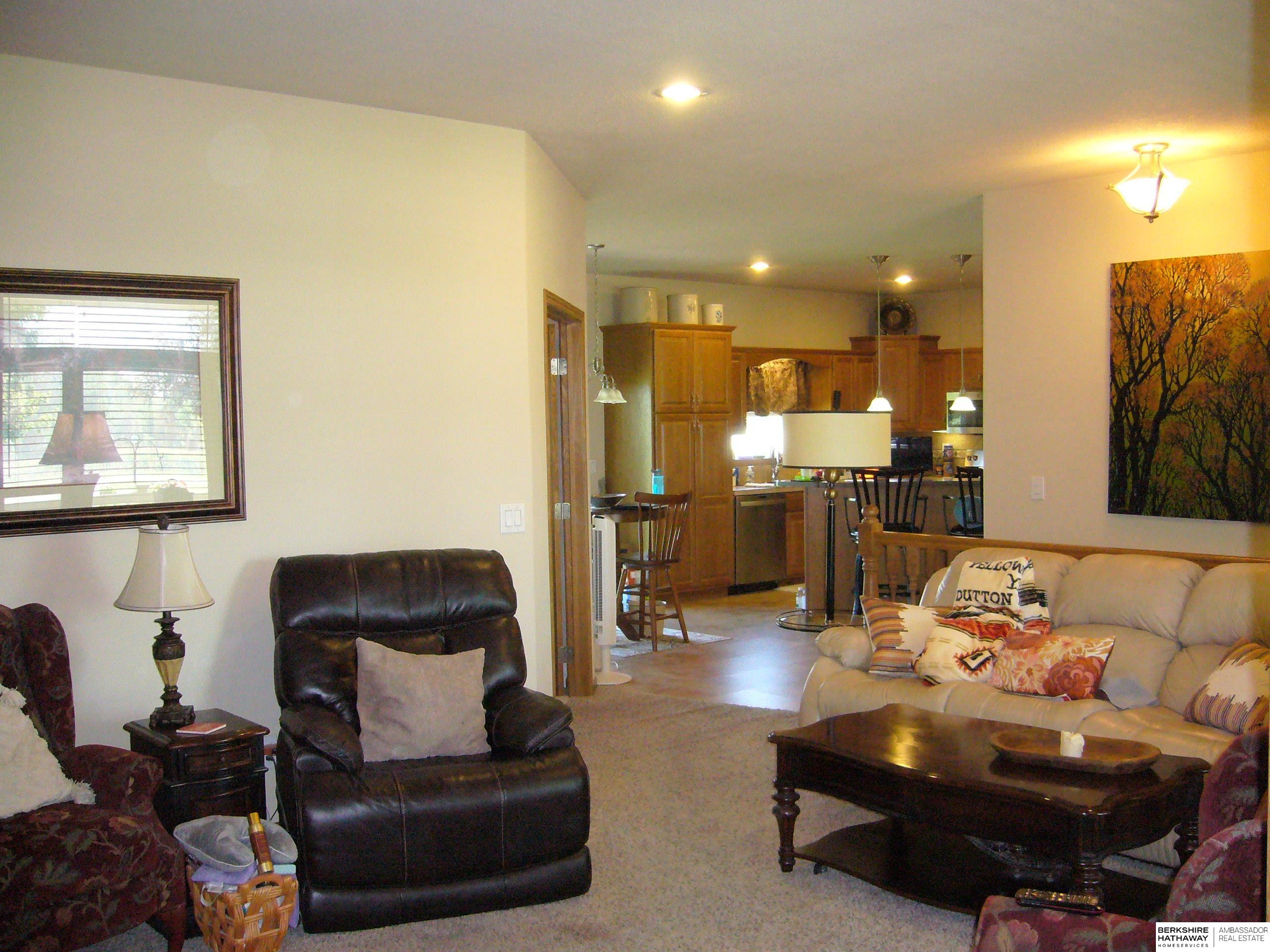 Emerson, Iowa 51533, United States, 3 Bedrooms Bedrooms, ,2 BathroomsBathrooms,Residential,Active,191189