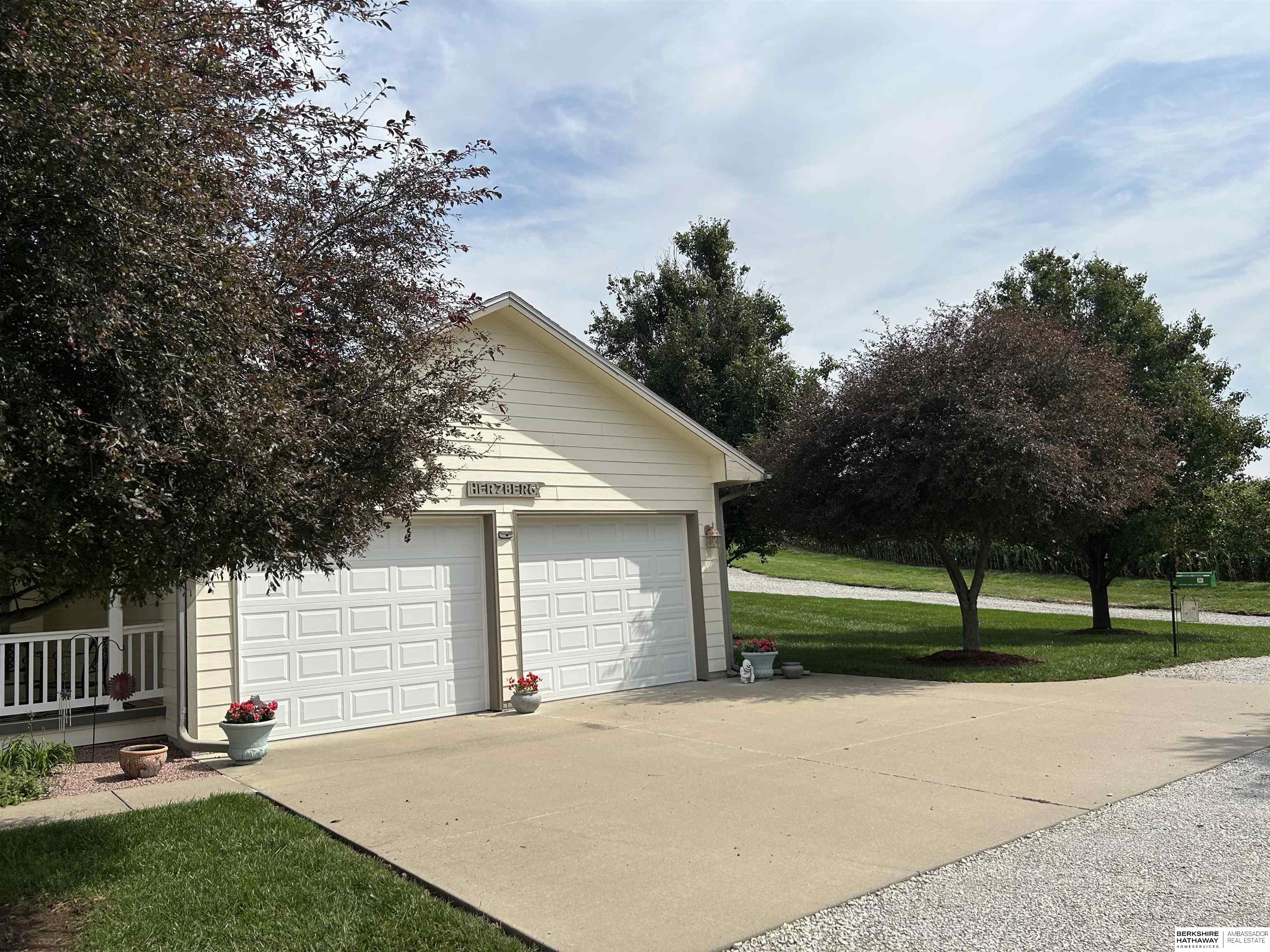 Emerson, Iowa 51533, United States, 3 Bedrooms Bedrooms, ,2 BathroomsBathrooms,Residential,Active,191189