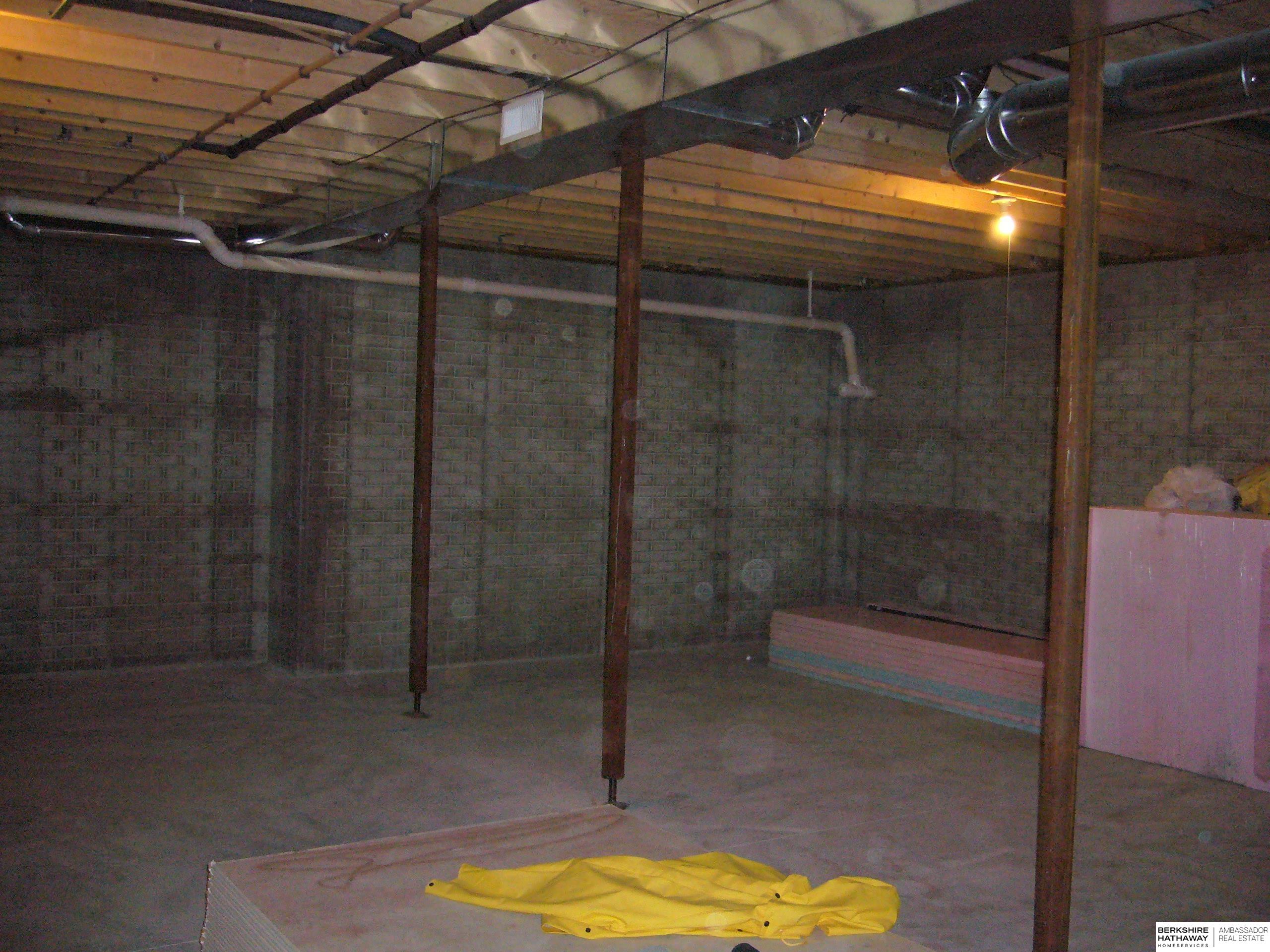 Emerson, Iowa 51533, United States, 3 Bedrooms Bedrooms, ,2 BathroomsBathrooms,Residential,Active,191189