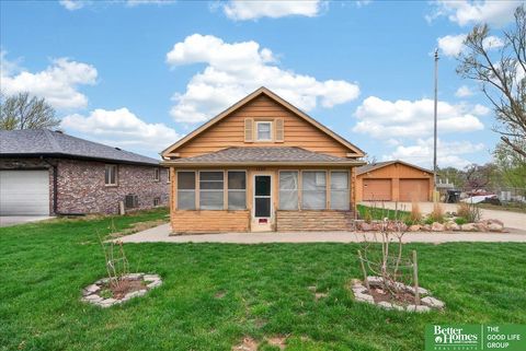 Photo of 5420 S 49 Avenue, Omaha, NE 68117 (MLS # 22609954)