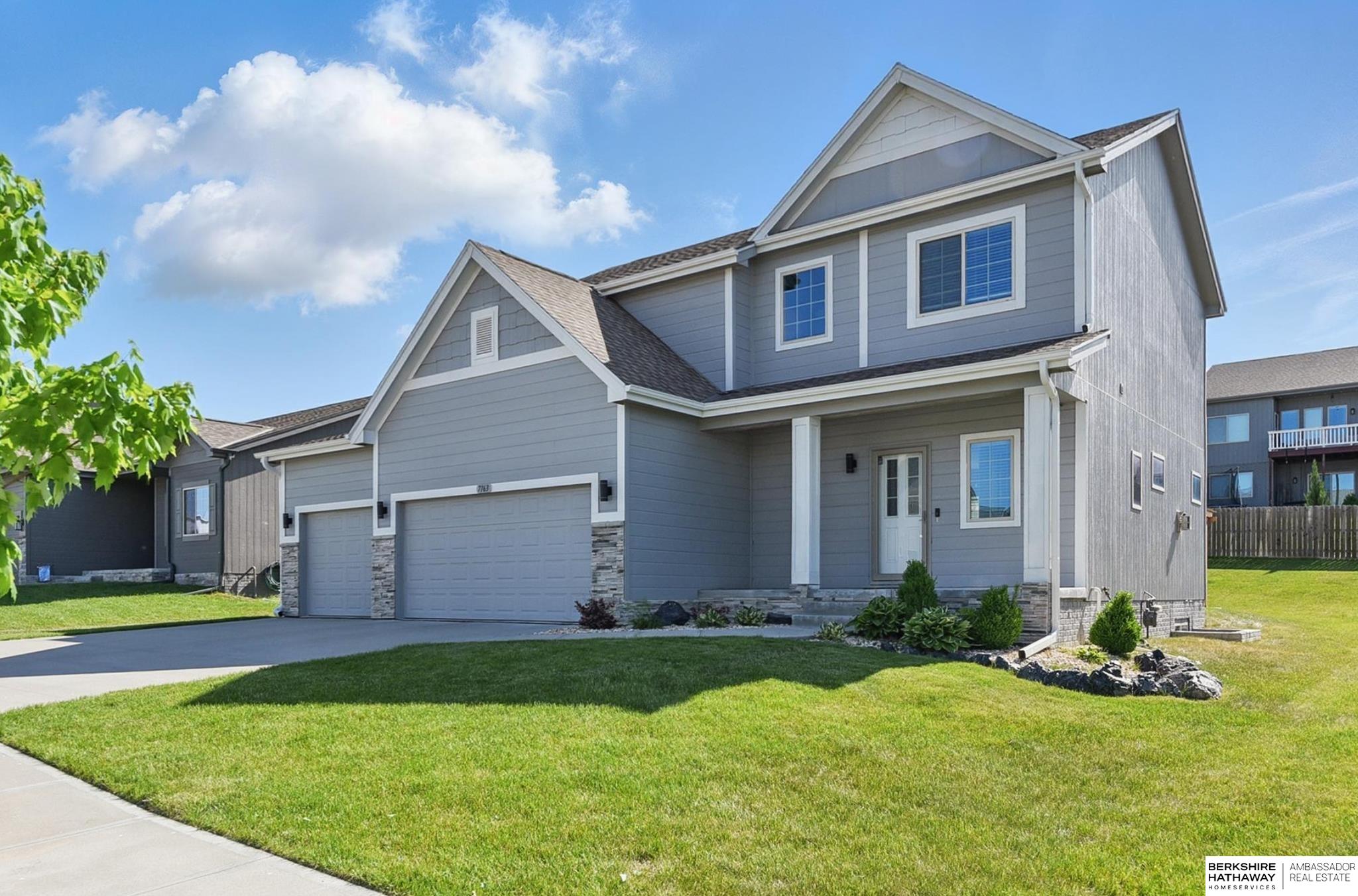 Bennington, Nebraska 68007, United States, 5 Bedrooms Bedrooms, ,3 BathroomsBathrooms,Residential,Active,109861