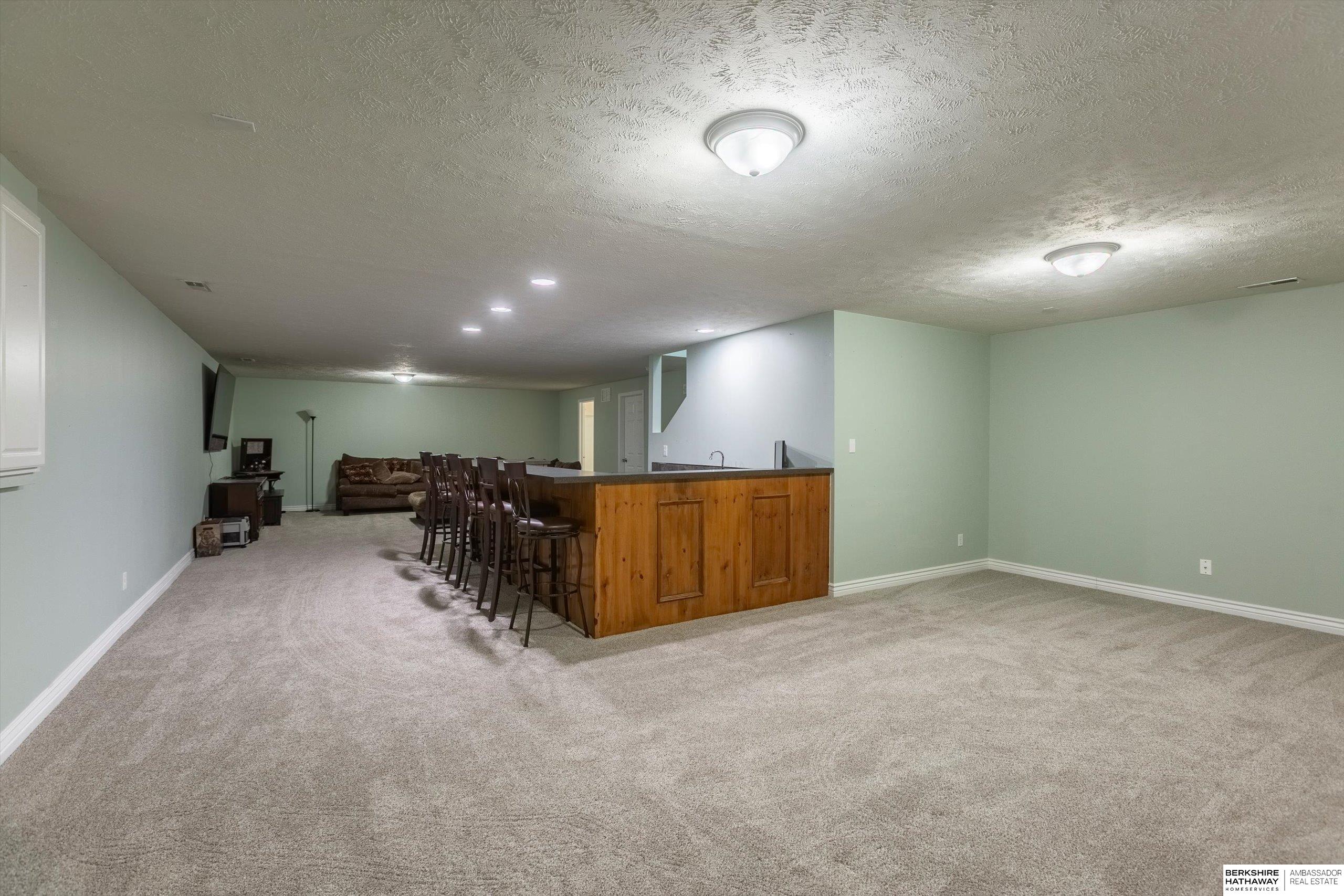 Omaha, Nebraska 68116, United States, 3 Bedrooms Bedrooms, ,3 BathroomsBathrooms,Residential,Pending,112788