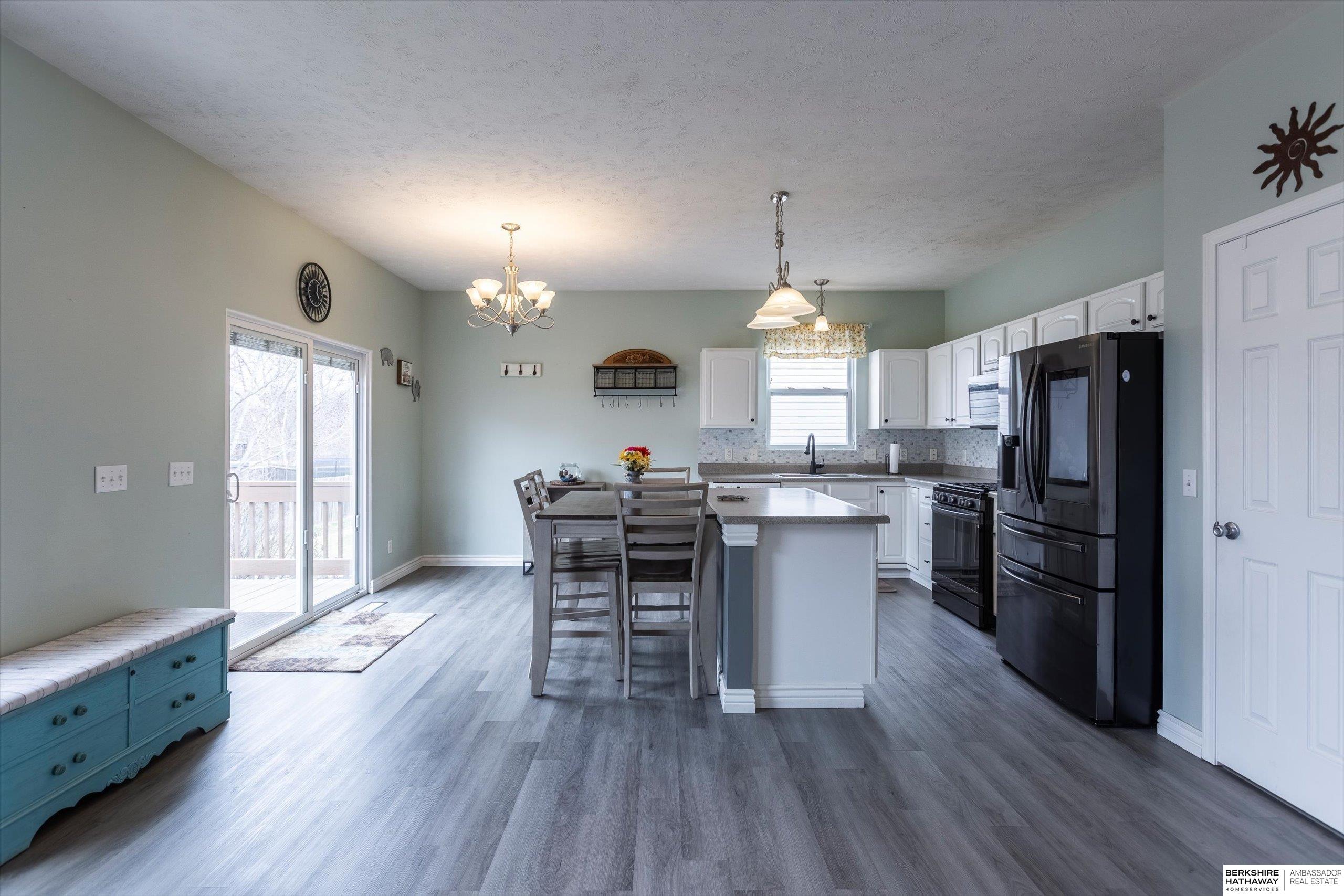 Omaha, Nebraska 68116, United States, 3 Bedrooms Bedrooms, ,3 BathroomsBathrooms,Residential,Pending,112788