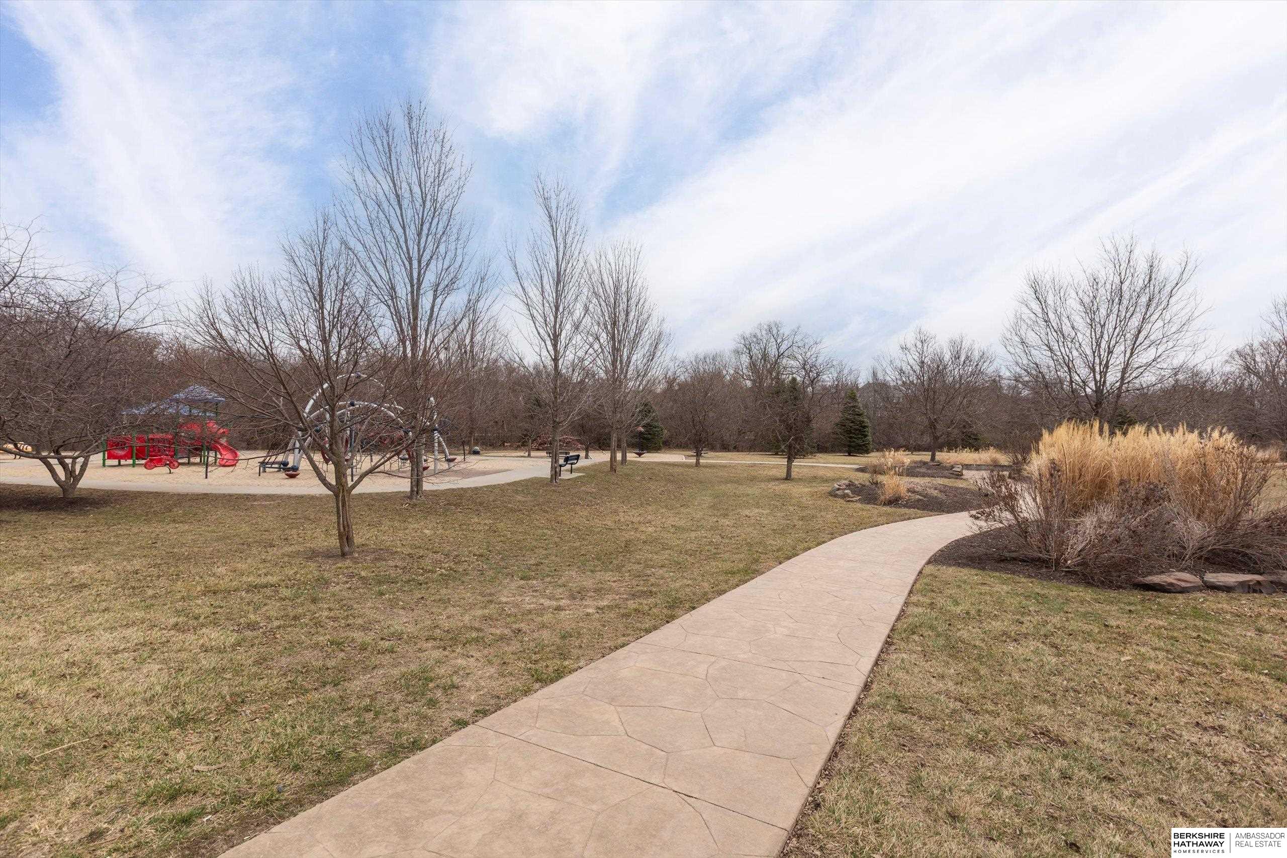 Omaha, Nebraska 68116, United States, 3 Bedrooms Bedrooms, ,3 BathroomsBathrooms,Residential,Pending,112788